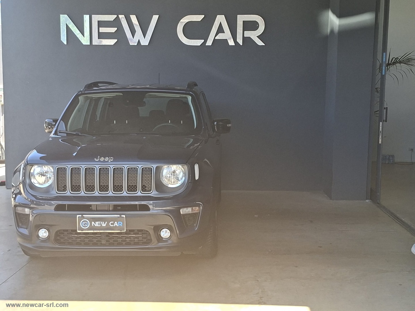Renegade 1.6 Mjt 130CV Longitude - immagine 3