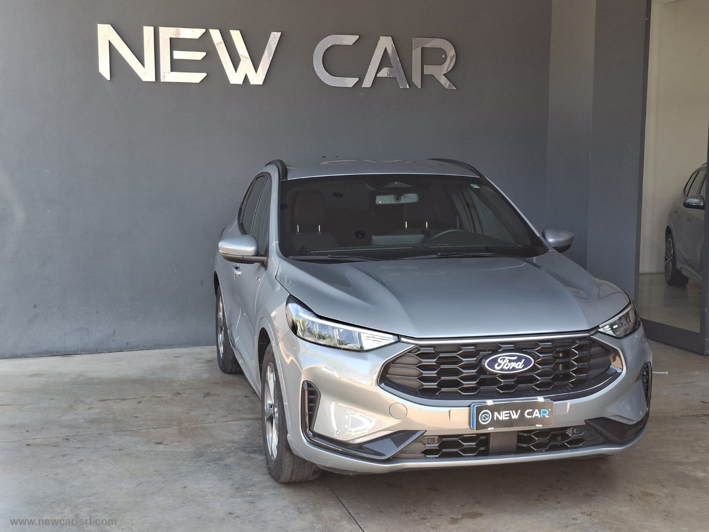 Kuga 2.5 FHEV 180 CV CVT 2WD Titanium - immagine 3