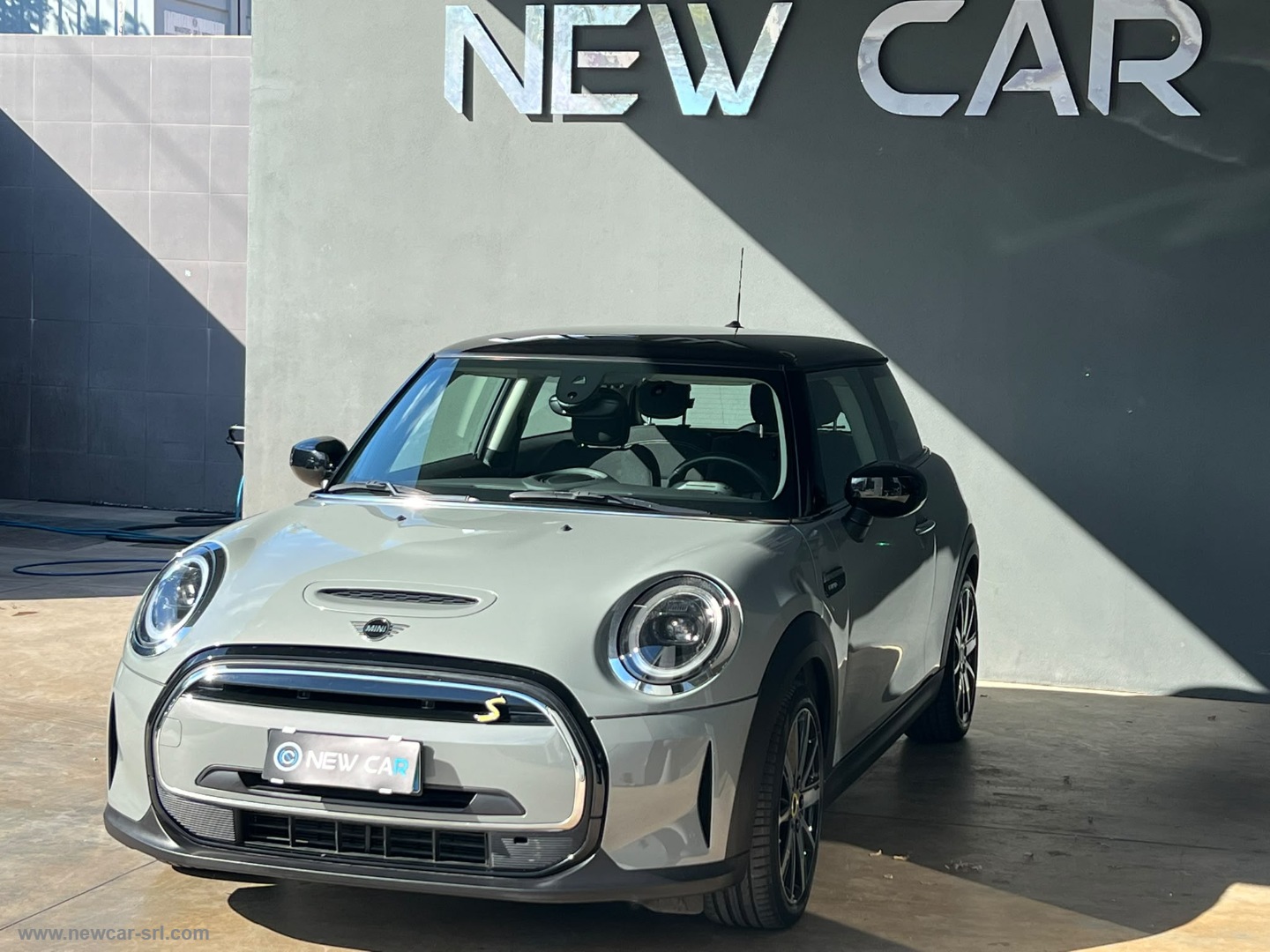 Mini Cooper SE Classic - immagine 3