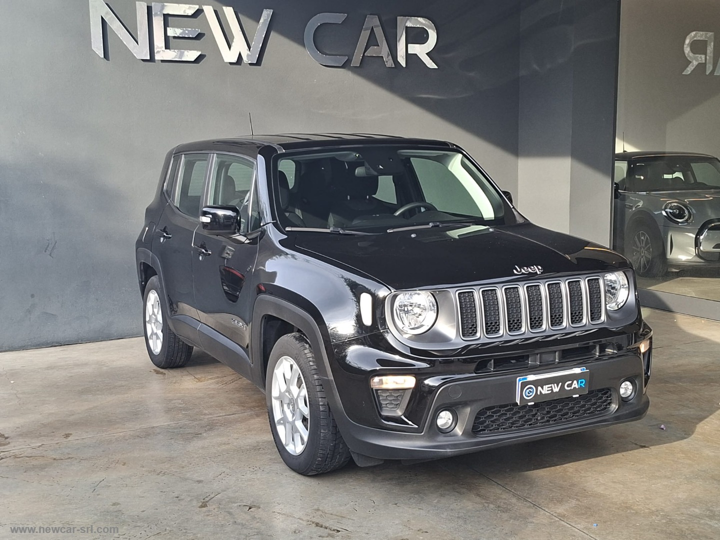 Renegade 1.6 Mjt 130CV Longitude - immagine 3
