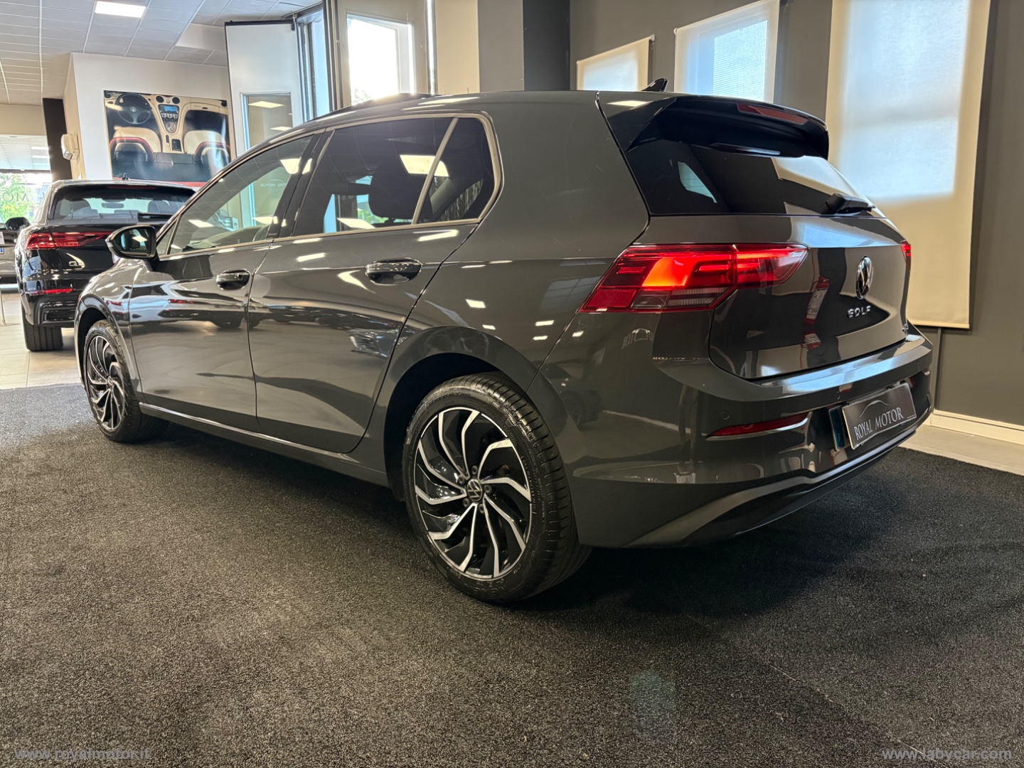 Golf 1.0 eTSI DSG - immagine 3