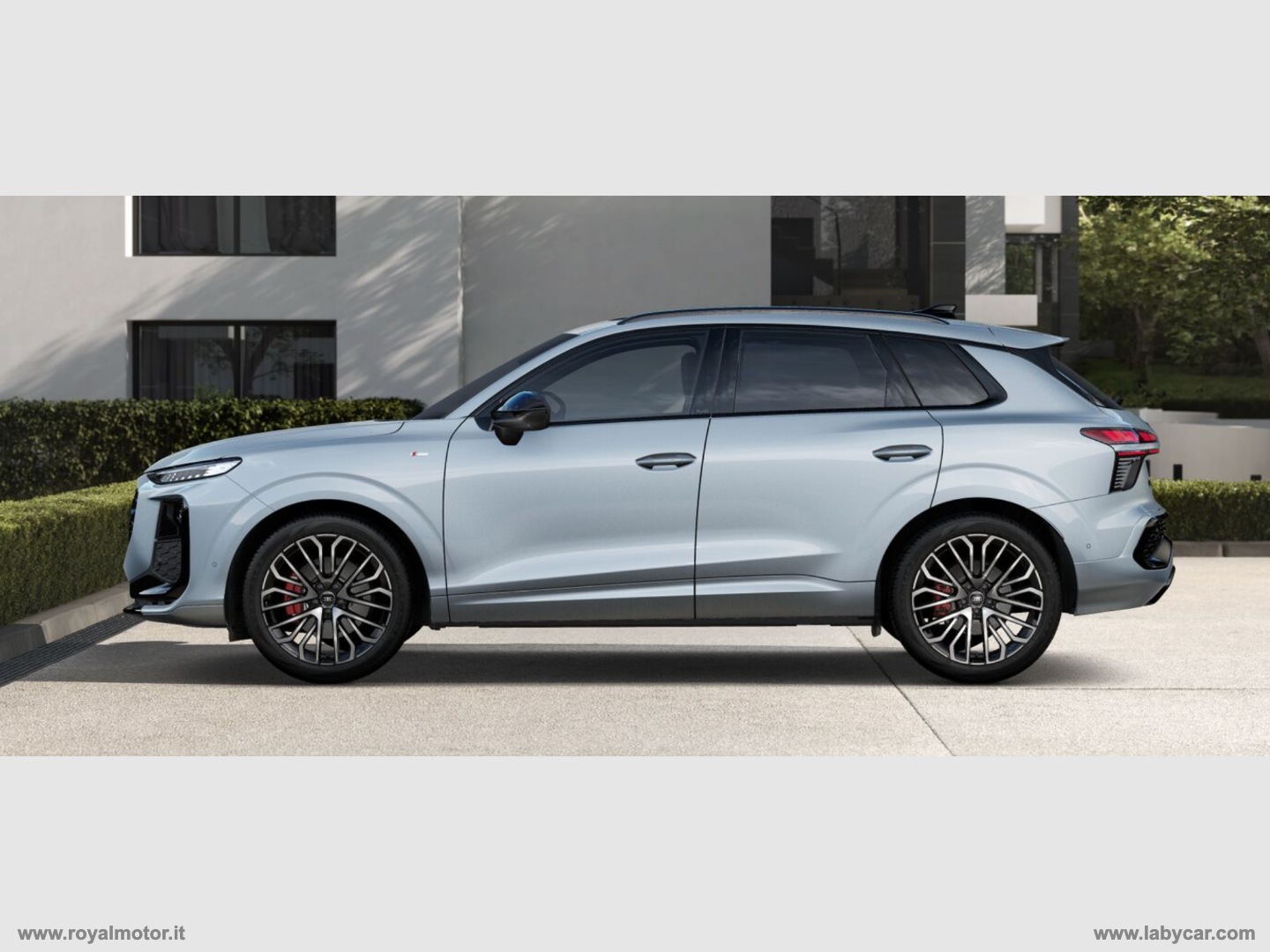 Q3 TFSI 195 kW S tronic quat. S Line ed. - immagine 3