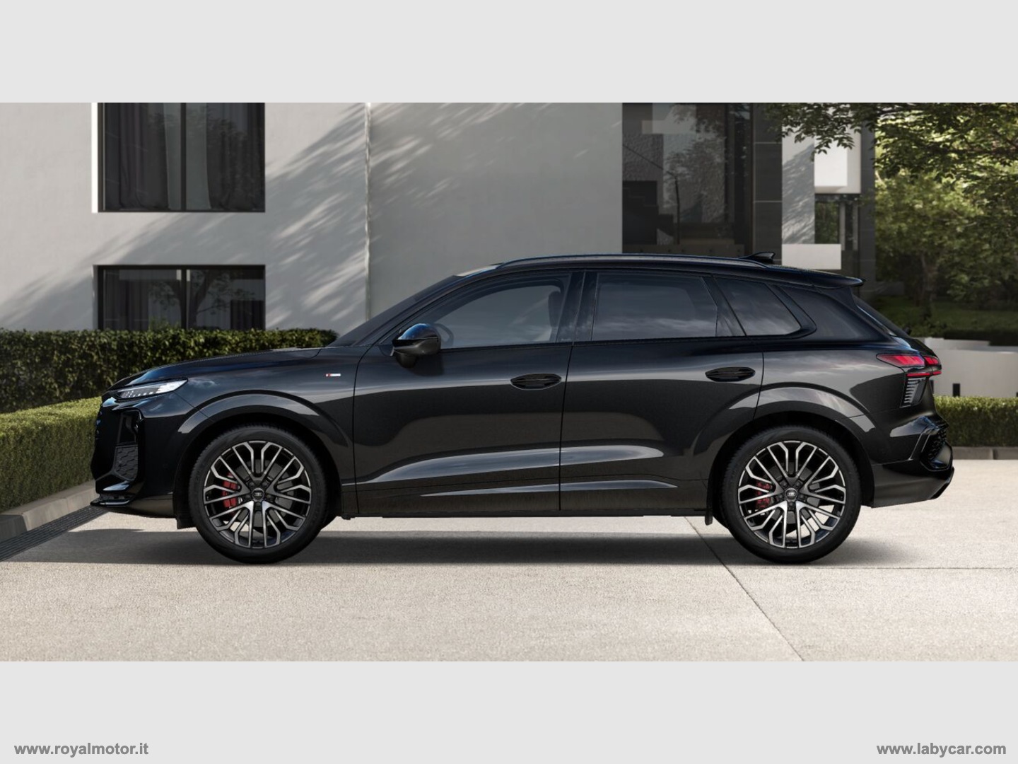 Q3 TFSI 195 kW S tronic quat. S Line ed. PREZZO DI LISTINO 80.025,00 !! - immagine 3