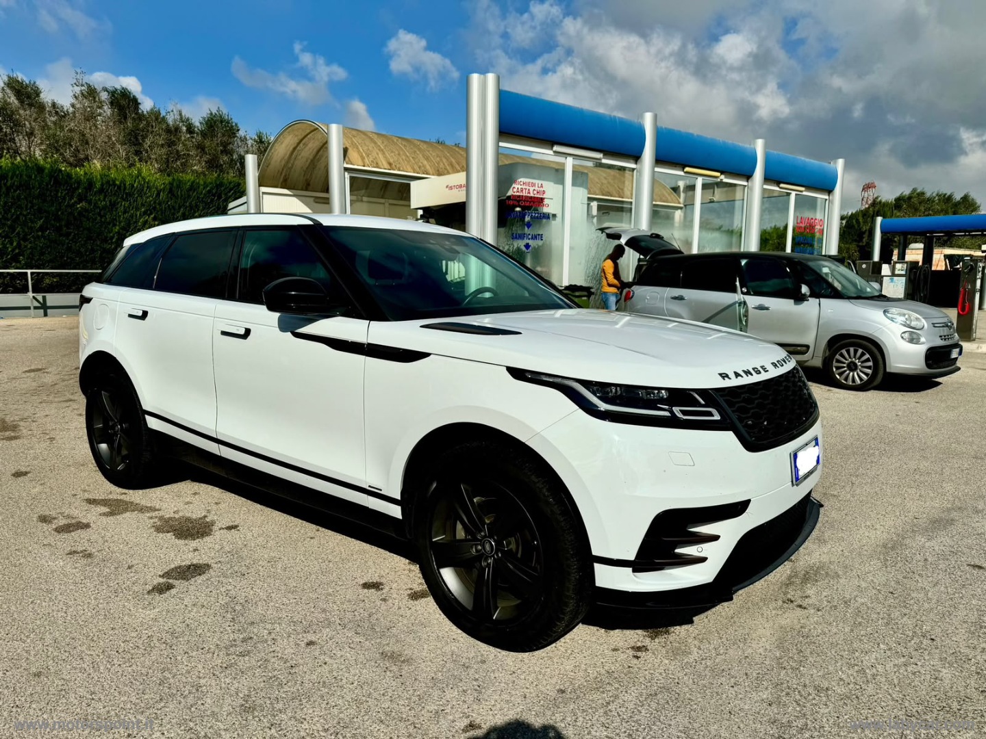 RR Velar 2.0D I4 180 CV R-DYNAMIC S - immagine 3
