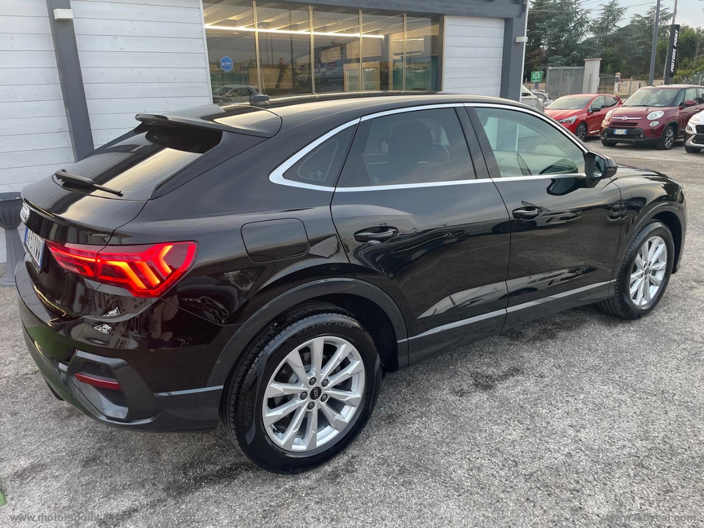 Q3 SPORTBACK 35 TDI S tronic Business PluS SPORTBACK - immagine 3