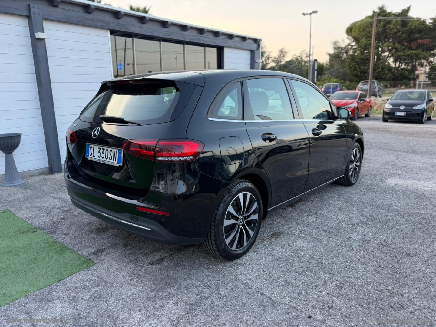 B 250 e hybrid EQ Business Extra PLUG-IN - immagine 3
