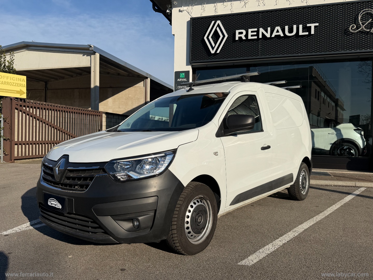 Express 1.5 Blue dCi 95 Van - immagine 3