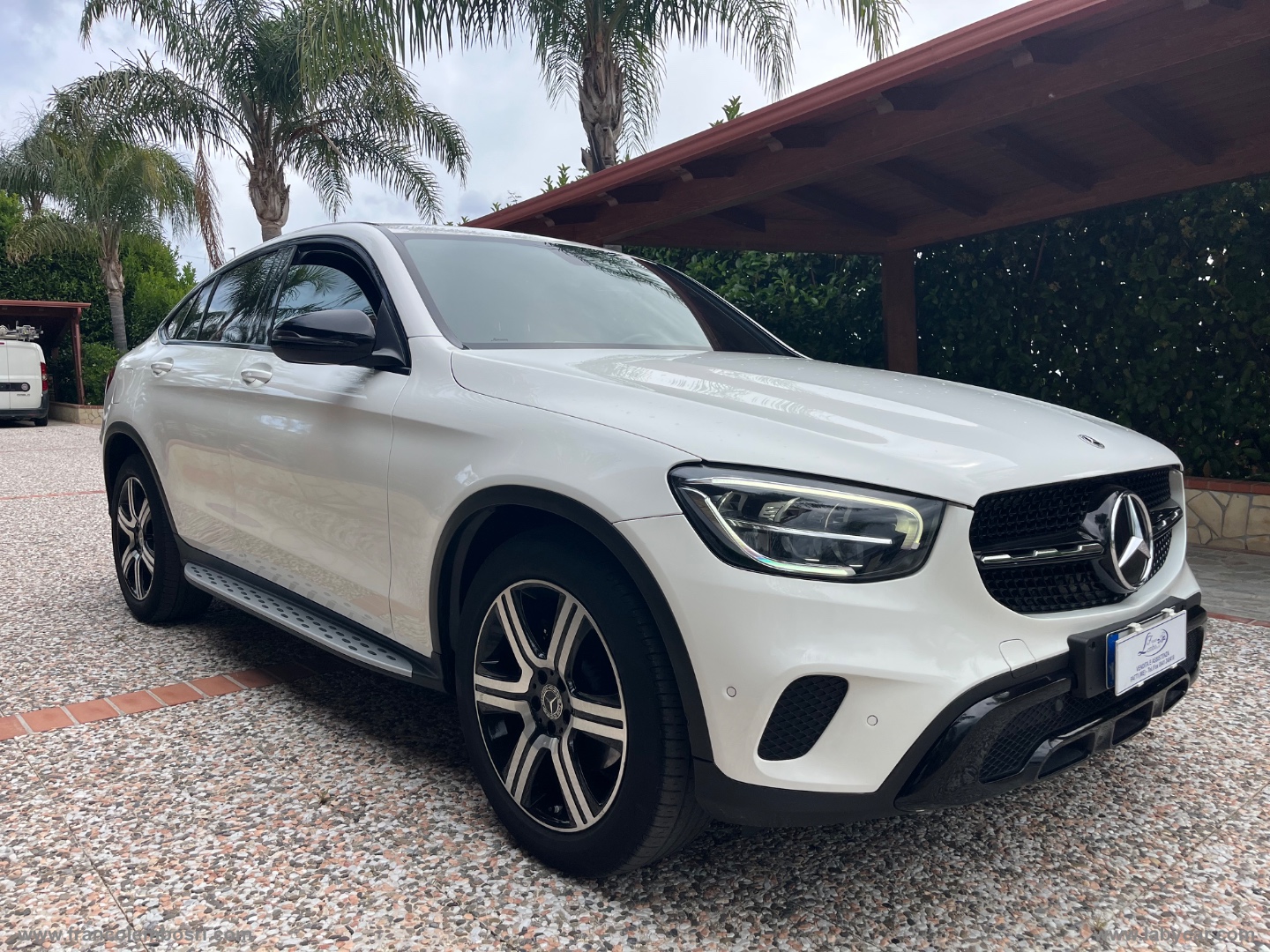 GLC 220 d 4Matic Coupé Sport - immagine 3