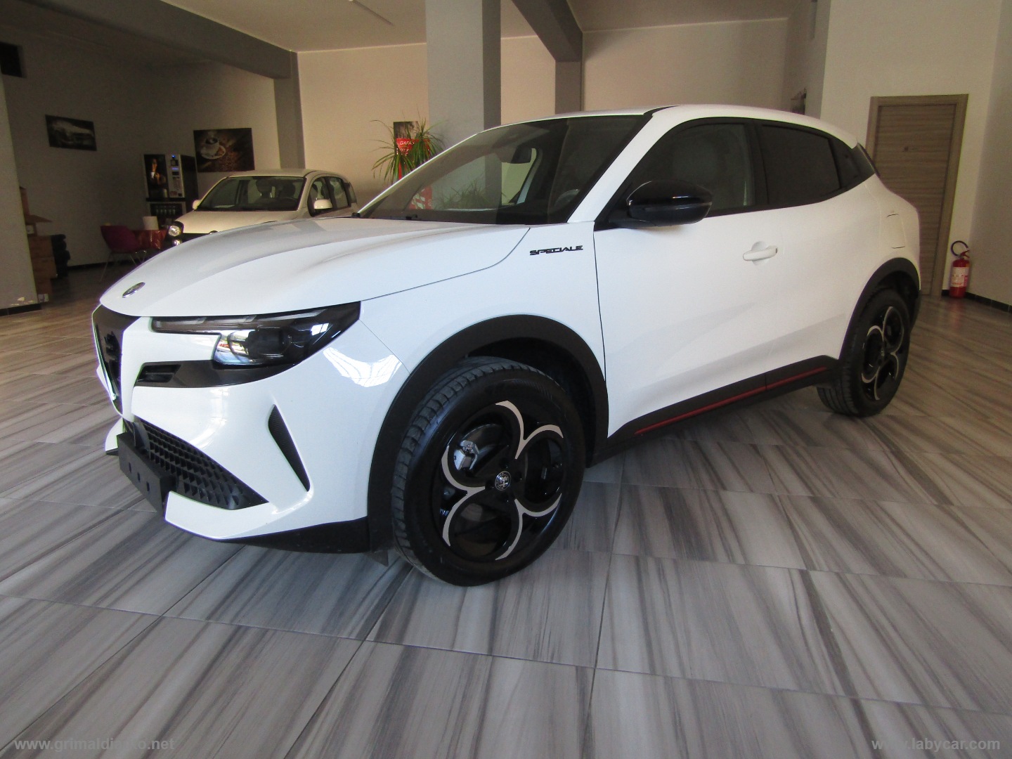 Junior 1.2 136 CV Hybrid eDCT6 Speciale - immagine 3