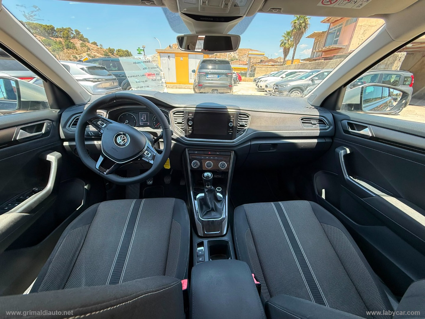 T-Roc 1.6 TDI SCR Advanced BlueMot.Tech. - immagine 3