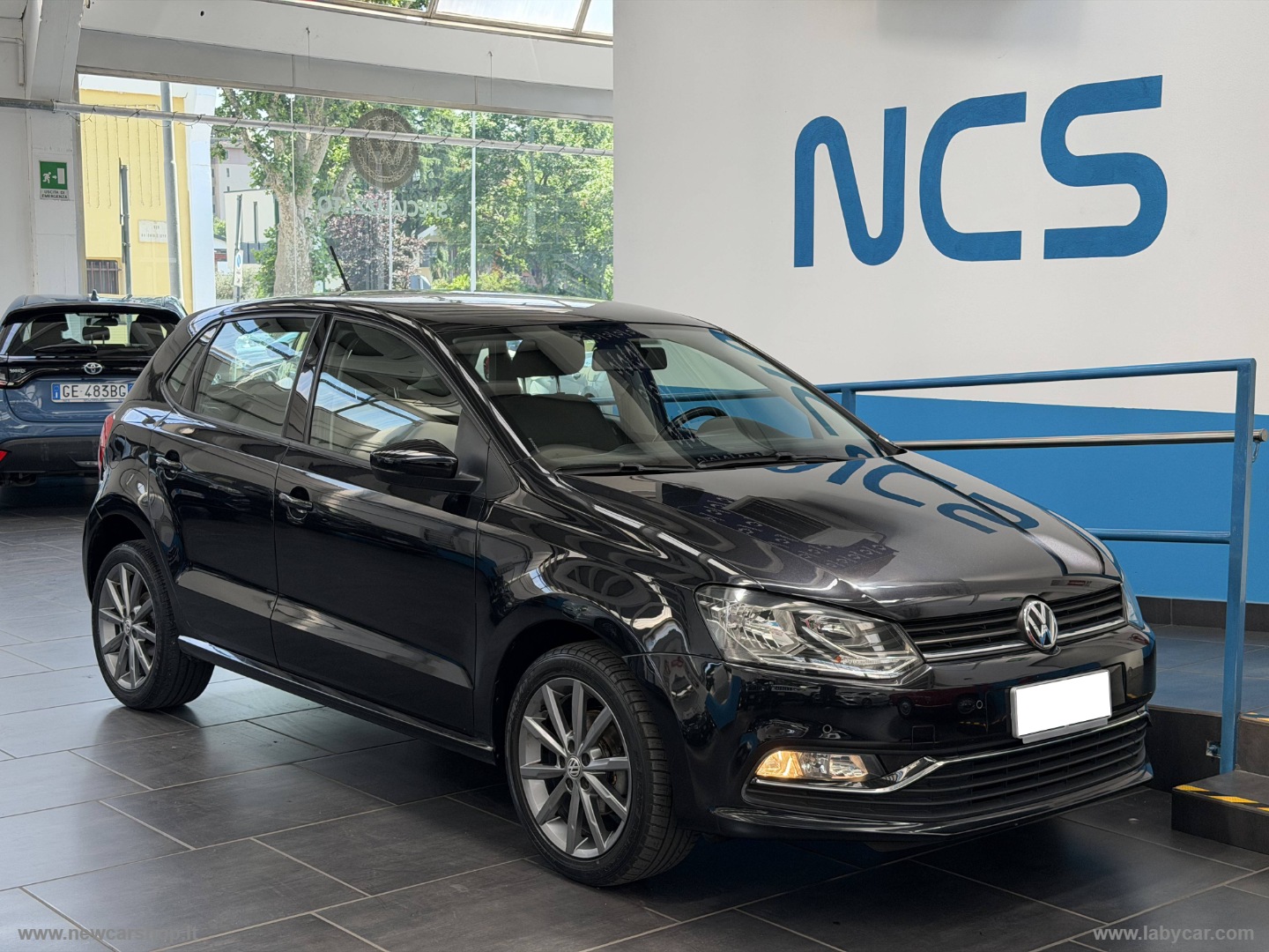 Polo 1.2 TSI 5p. Highline BlueMot.Tech. NEOPATENTATI - immagine 3