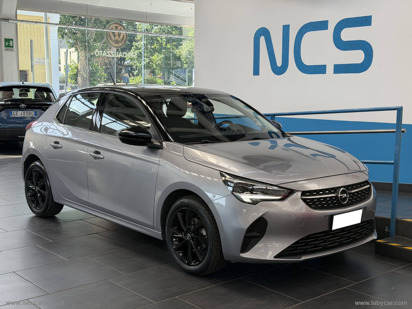 Corsa 1.2 100 CV Elegance NEOPATENTATI - immagine 3