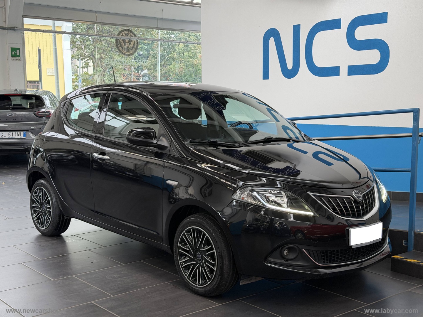 Ypsilon 1.0 FireFly 5p.S&S Hybryd Gold NEOPATENTATI - immagine 3