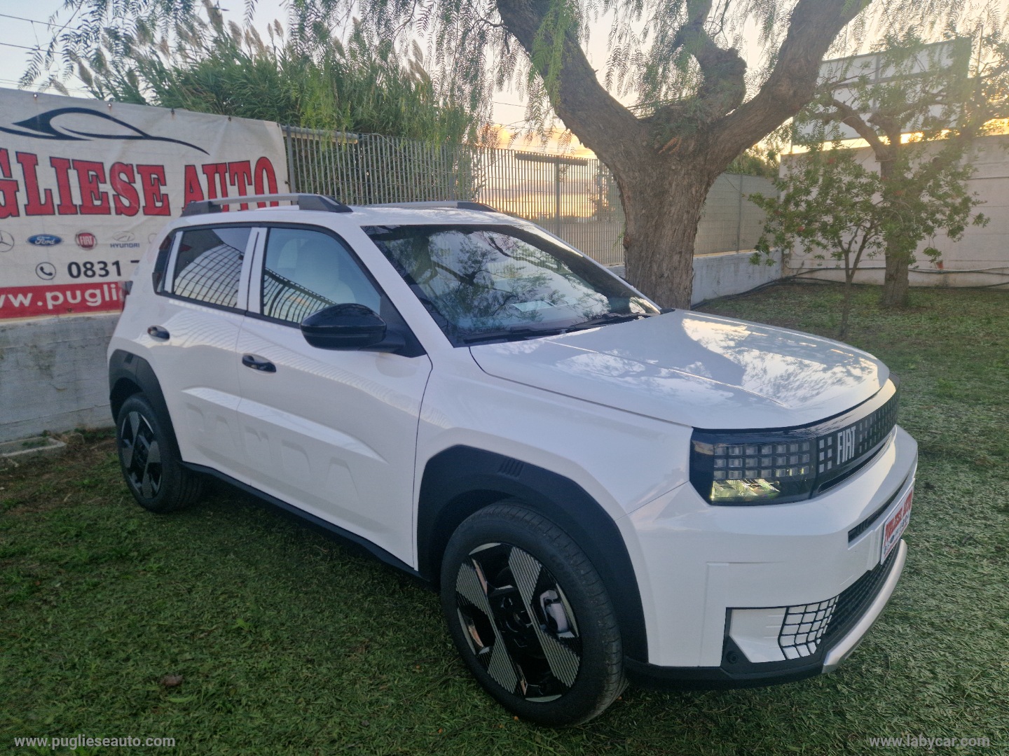 Grande Panda 1.2 S&S Hybrid La Prima - immagine 3