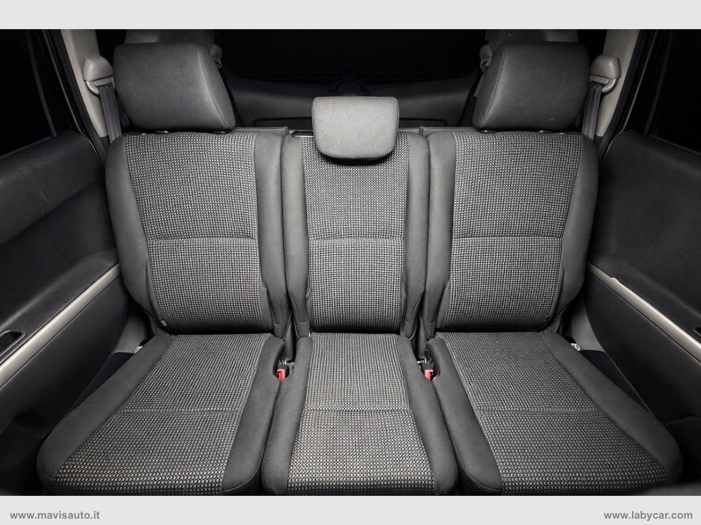 Corolla Verso 2.2 16V D-4D D-Cat 7pti 7P. - immagine 3