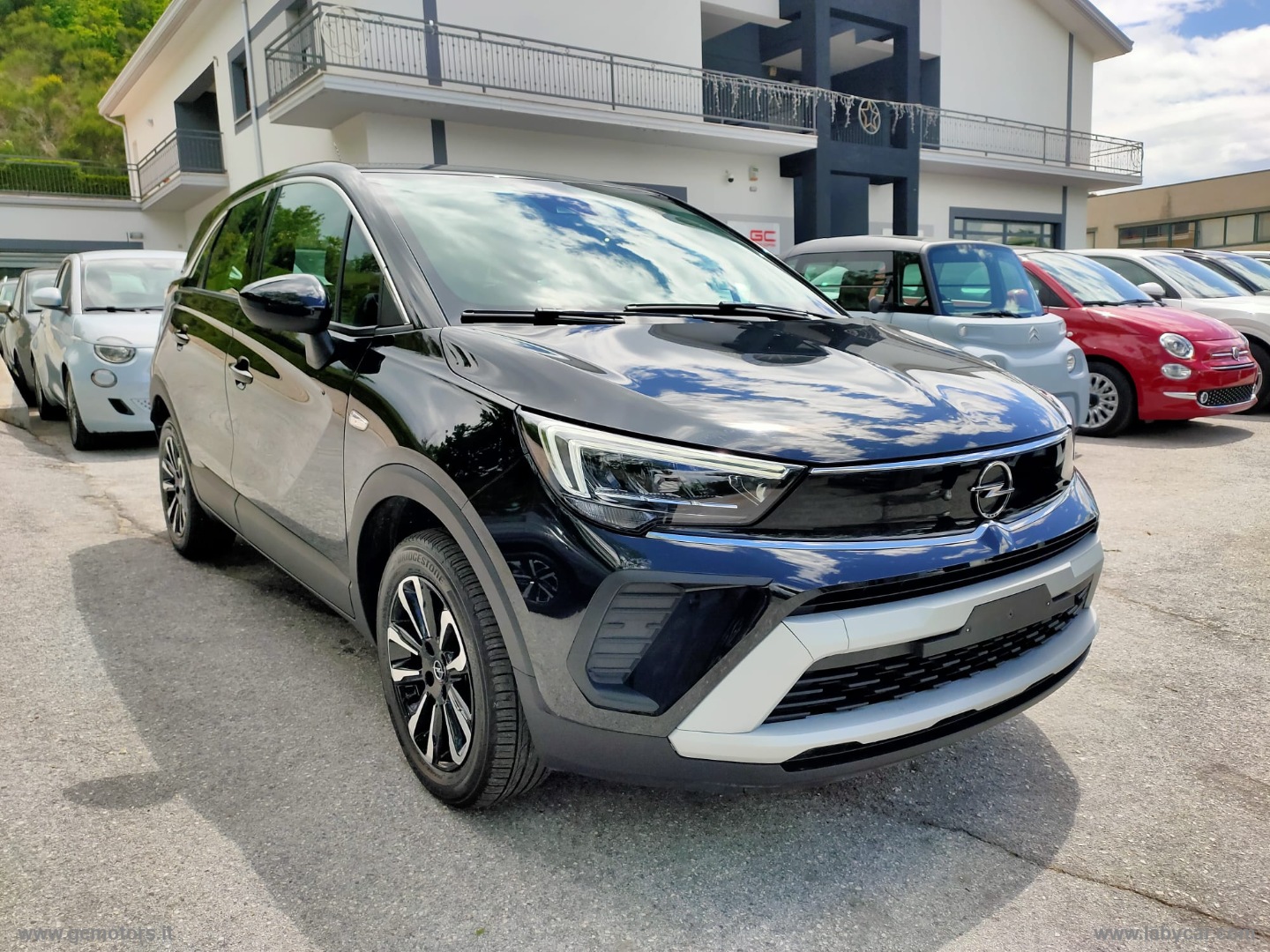 Opel Crossland Crossland 1.2 T. 12V 130CV aut.S&S Eleg. - Immagine 3