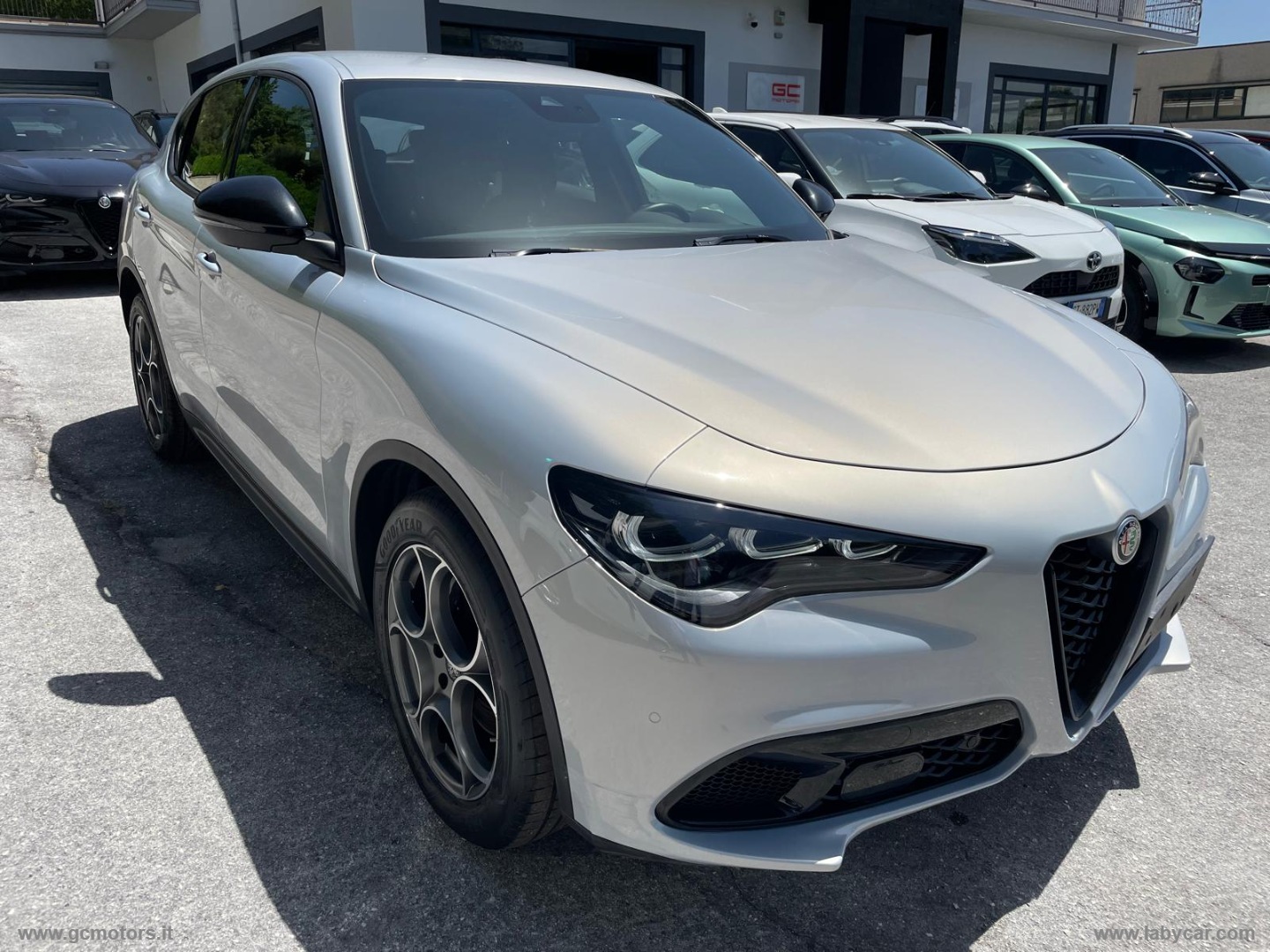Alfa Romeo Stelvio Stelvio 2.2 T.d. 160CV AT8 RWD Sprint - Immagine 3