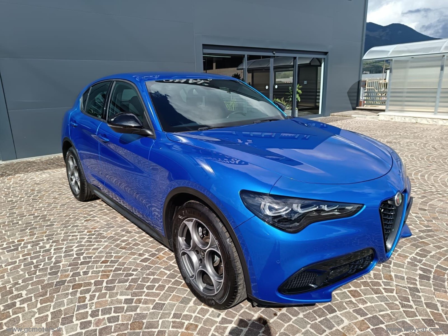 Alfa Romeo Stelvio Stelvio 2.2 T.d. 160CV AT8 RWD Sprint - Immagine 3