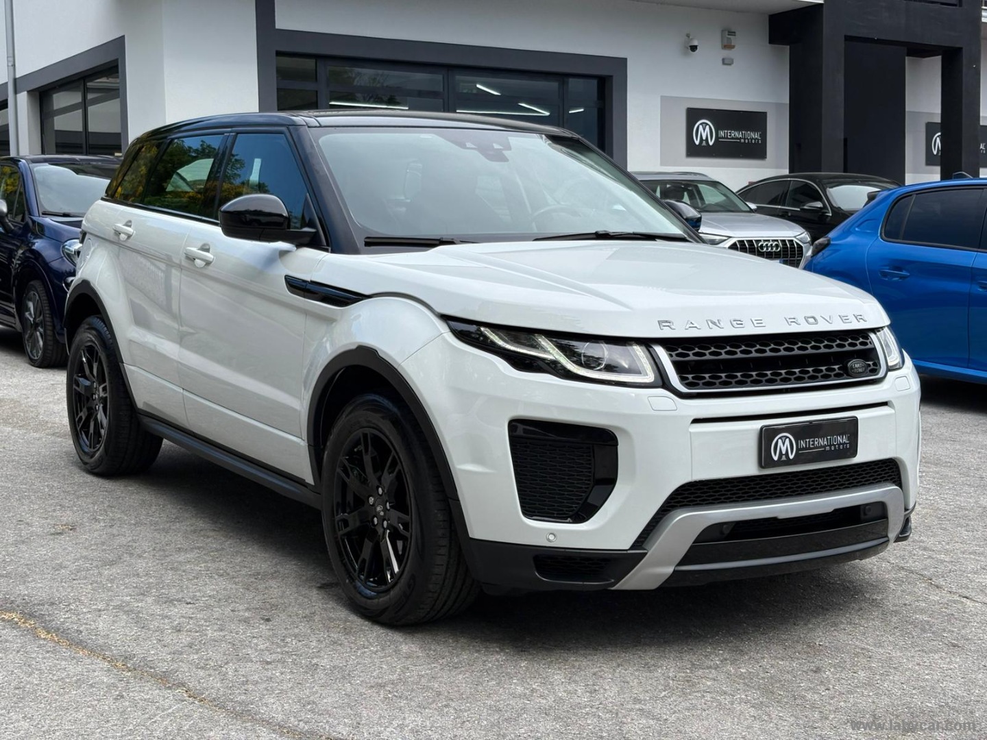 RR Evoque 2.0 TD4 180CV 5p. SE Dynamic MOTORE NUOVO CON GARANZIA 12 MESI - immagine 3