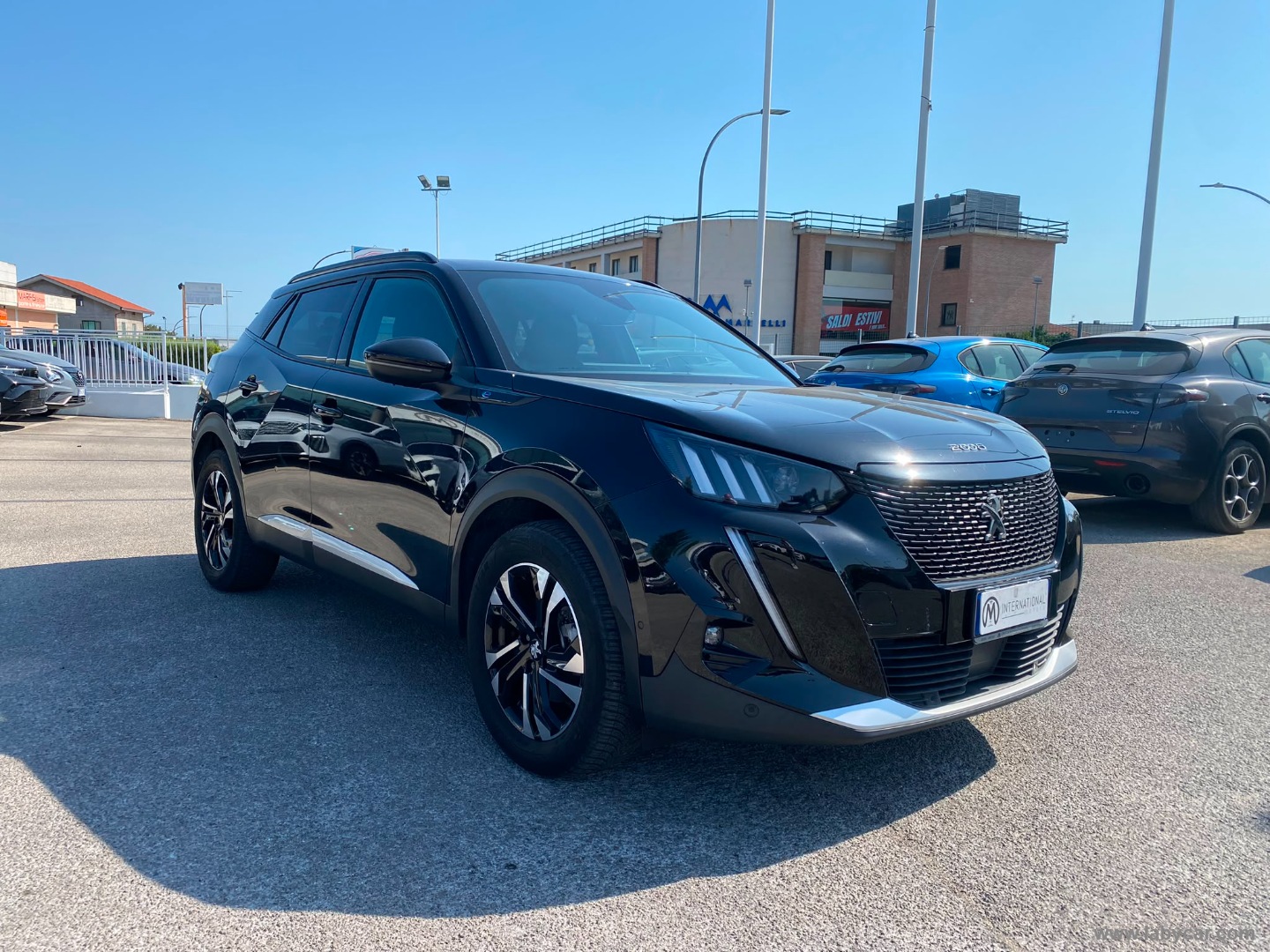 Peugeot 2008 E-2008 ELECTRIC 136 CV GT - Immagine 3