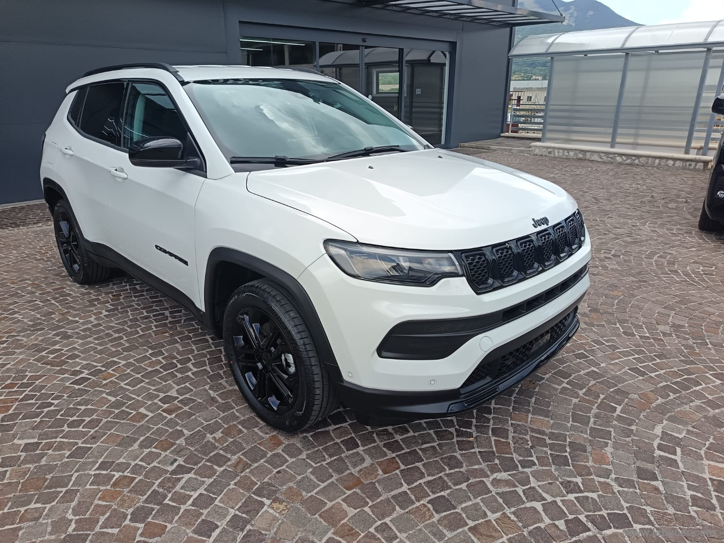 Jeep Compass 1.3 T4 2WD Night Eagle - Immagine 3