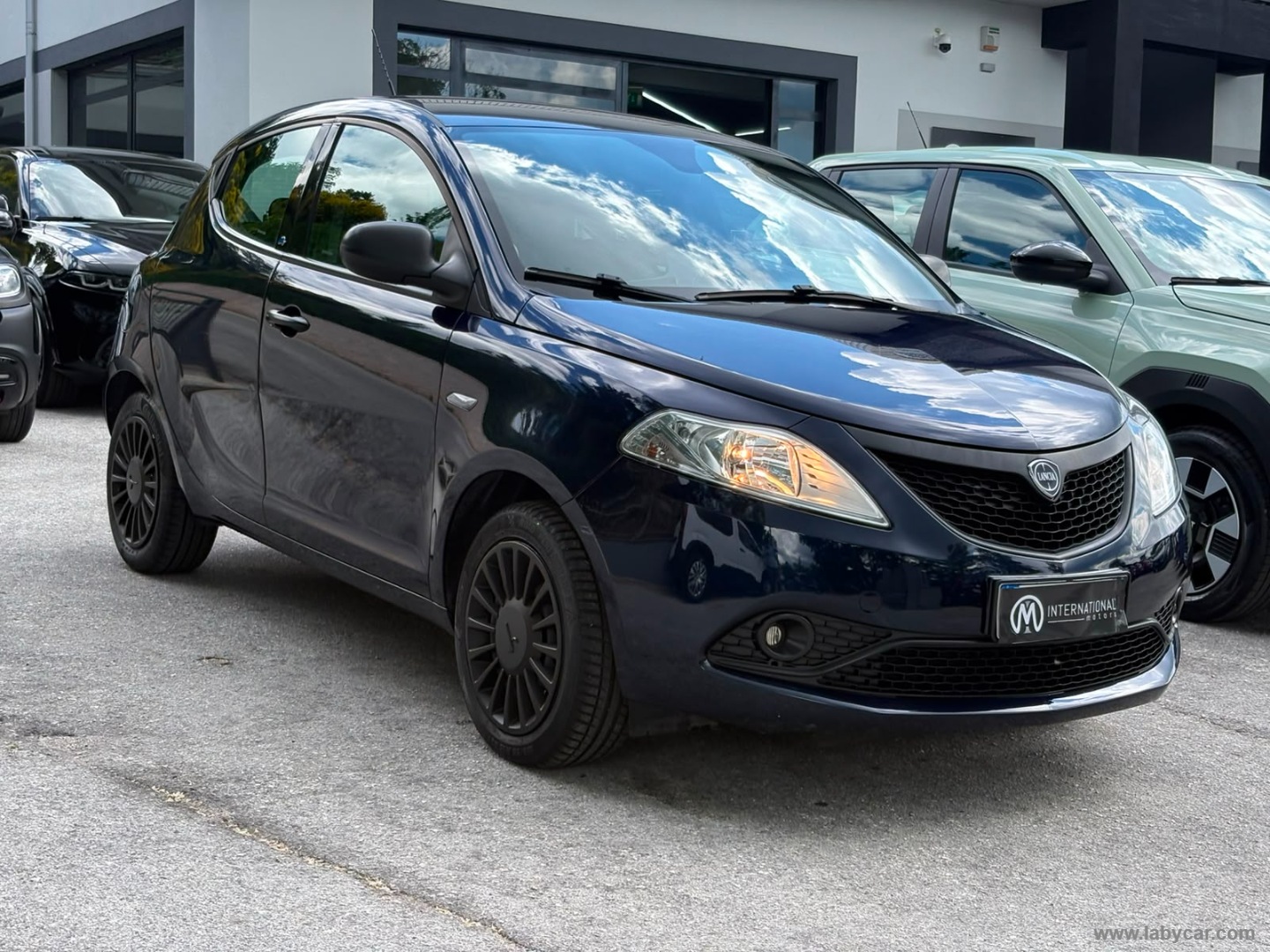 Ypsilon 1.2 69 CV 5p. GPL Ecochic Ele. - immagine 3