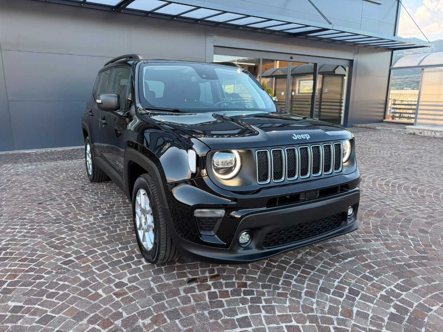 Jeep Renegade 1.5 T4 MHEV Altitude - Immagine 3