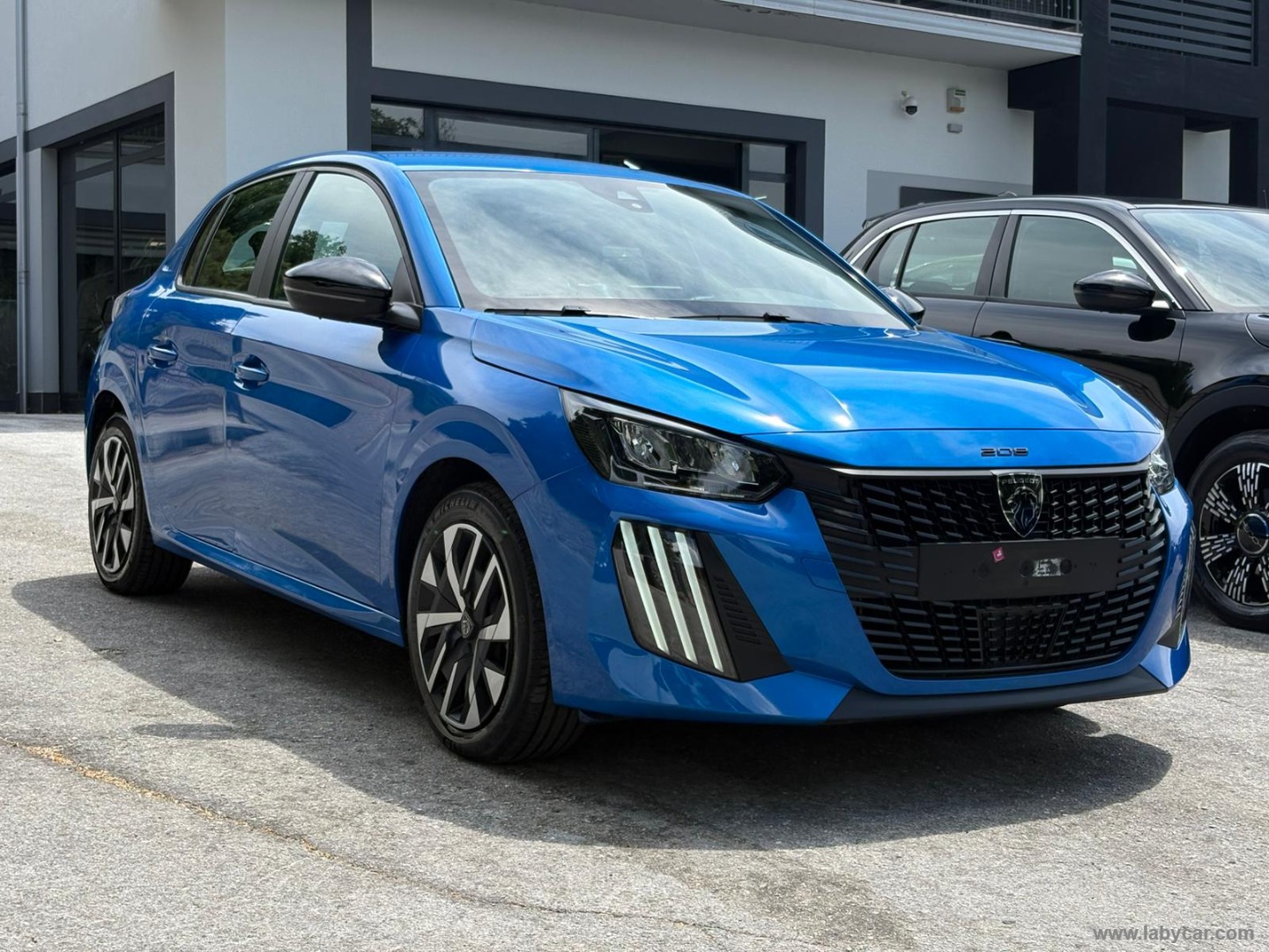 Peugeot 208 PureTech 100 S&S 5p. Active - Immagine 3
