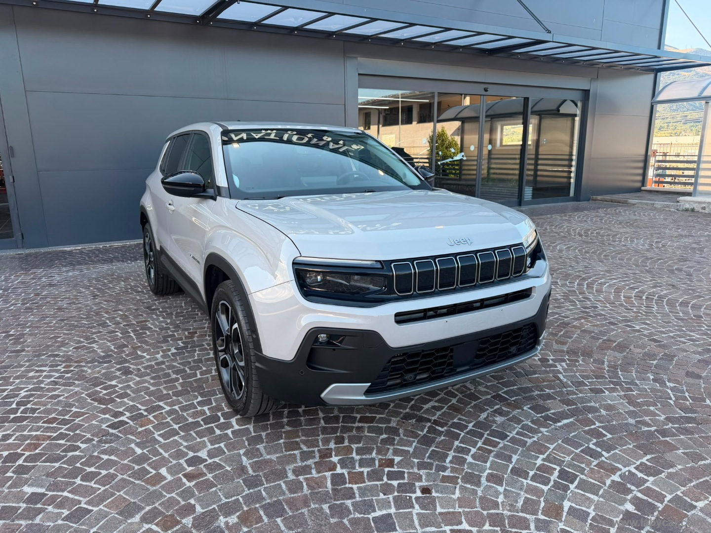 Jeep Avenger 1.2 Turbo Summit - Immagine 3