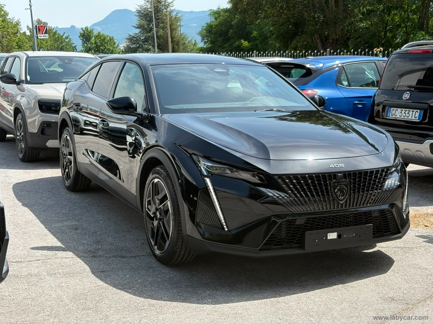 Peugeot 408 Hybrid 145 e-DCS6 GT - Immagine 3