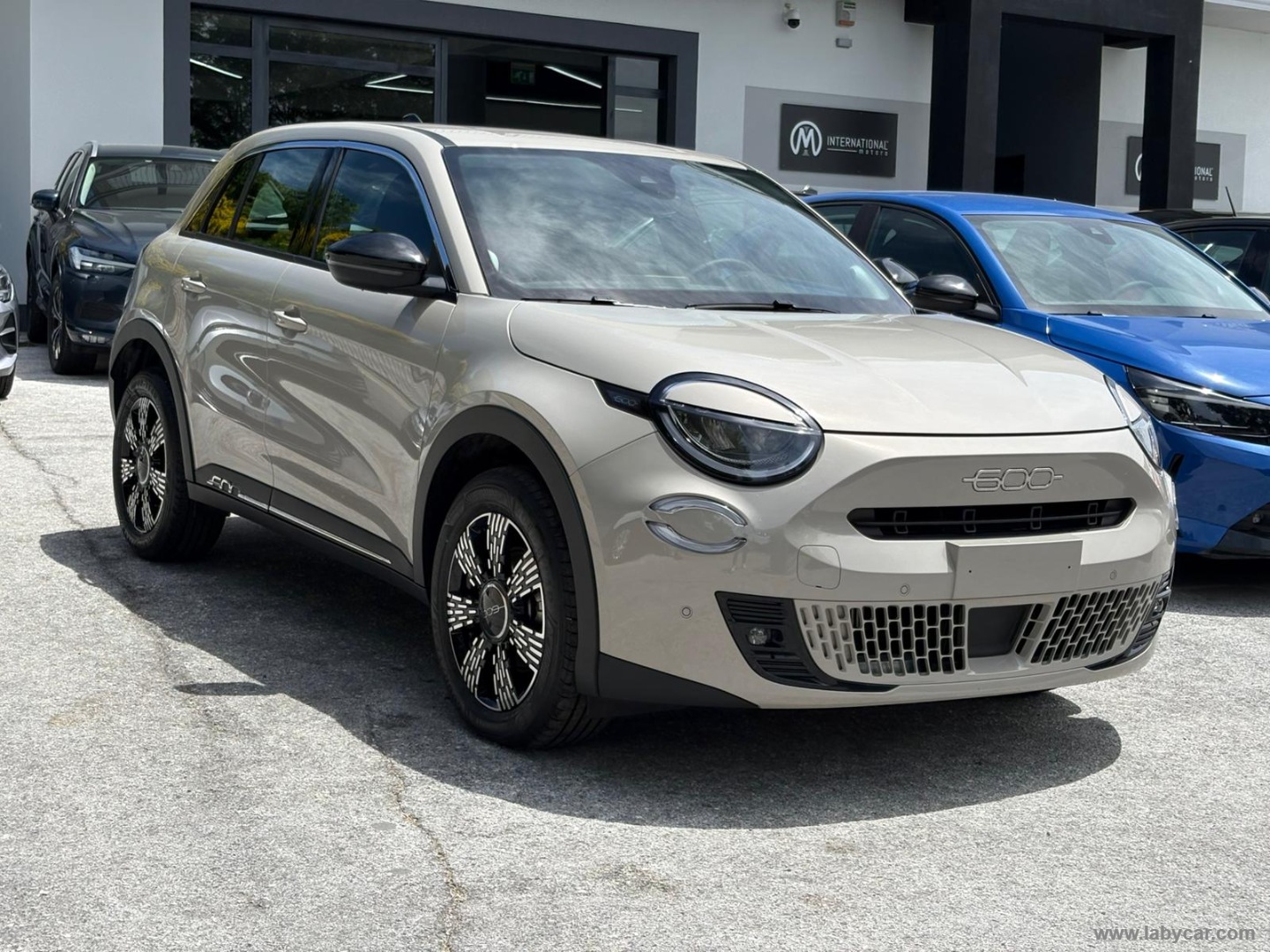 600 Hybrid 145 CV DCT MHEV Icon - immagine 3