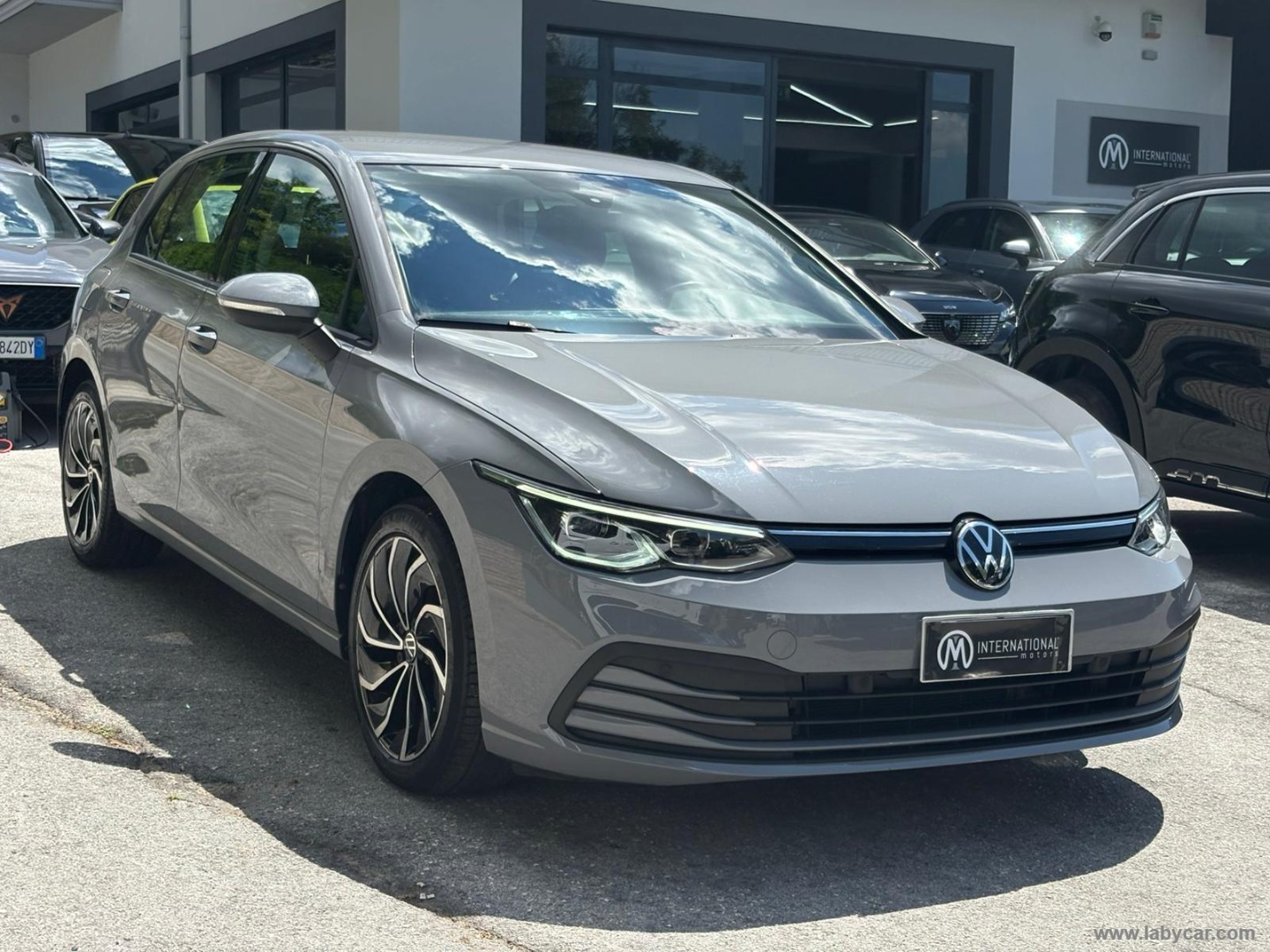 Volkswagen Golf 2.0 TDI 115 CV SCR Life - Immagine 3