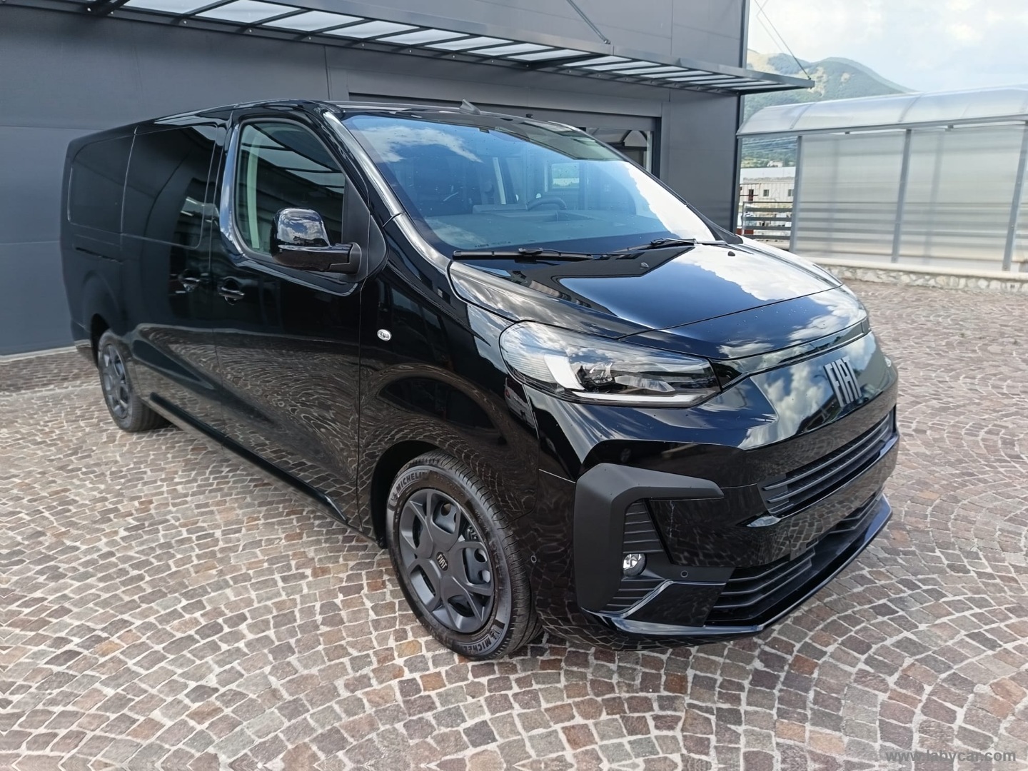 Fiat Ulysse 2.2 Multijet 180 CV S&S AT8 L3 - Immagine 3