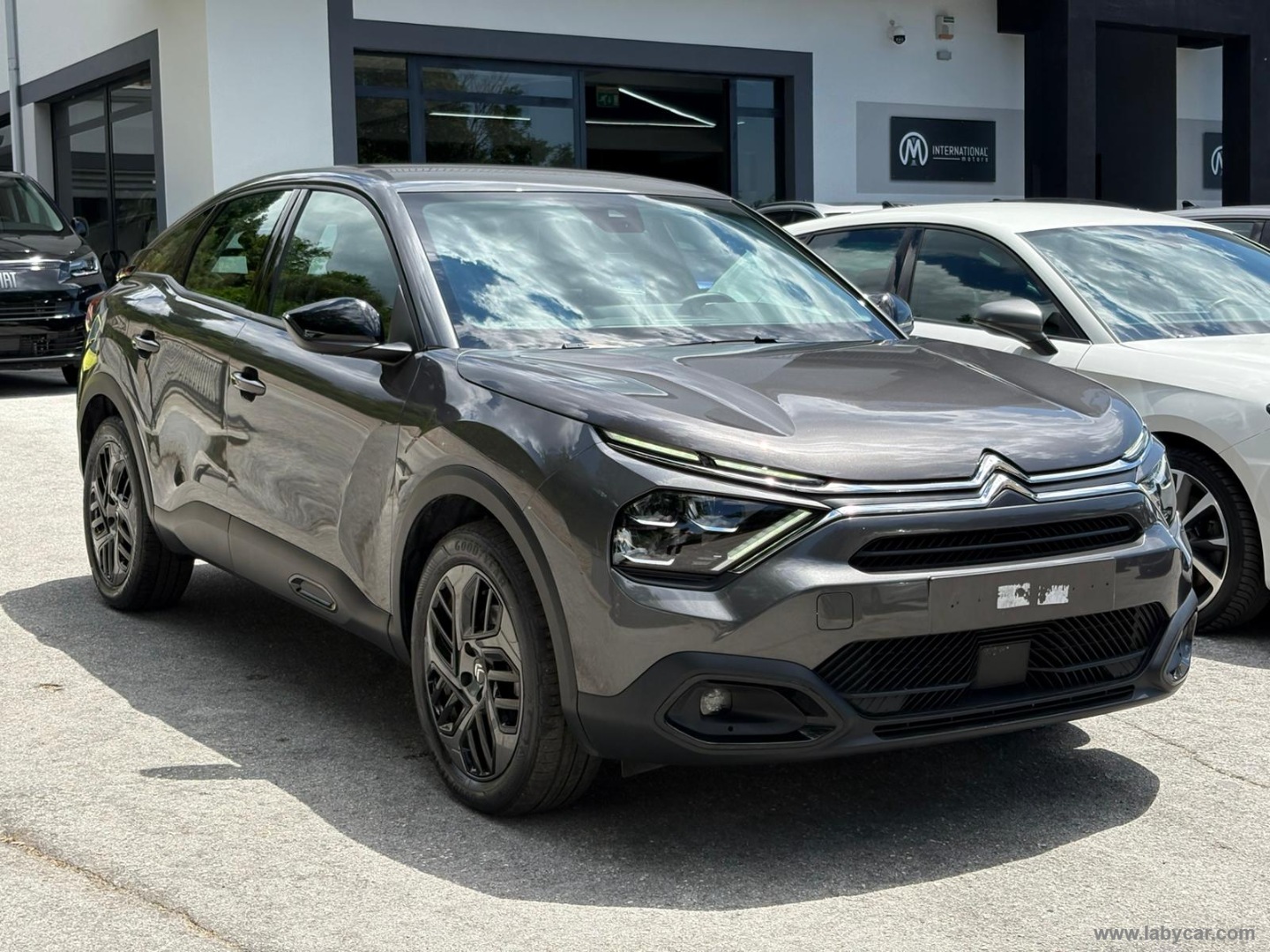 Citroën C4 Hybrid 136 e-DCS6 Plus - Immagine 3