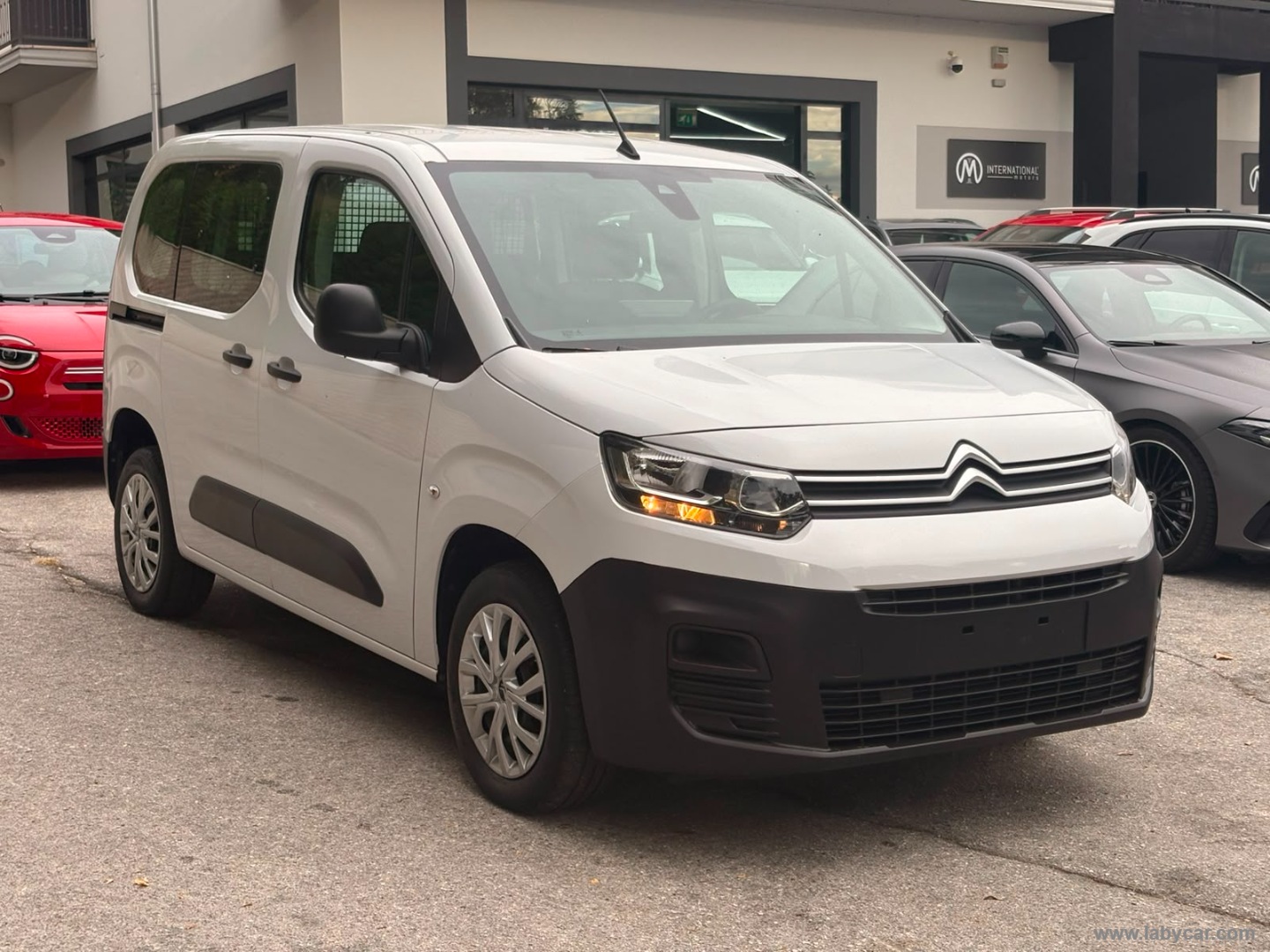 Citroën BERLINGO BlueHDi 100 S&S Combi Live - Immagine 3