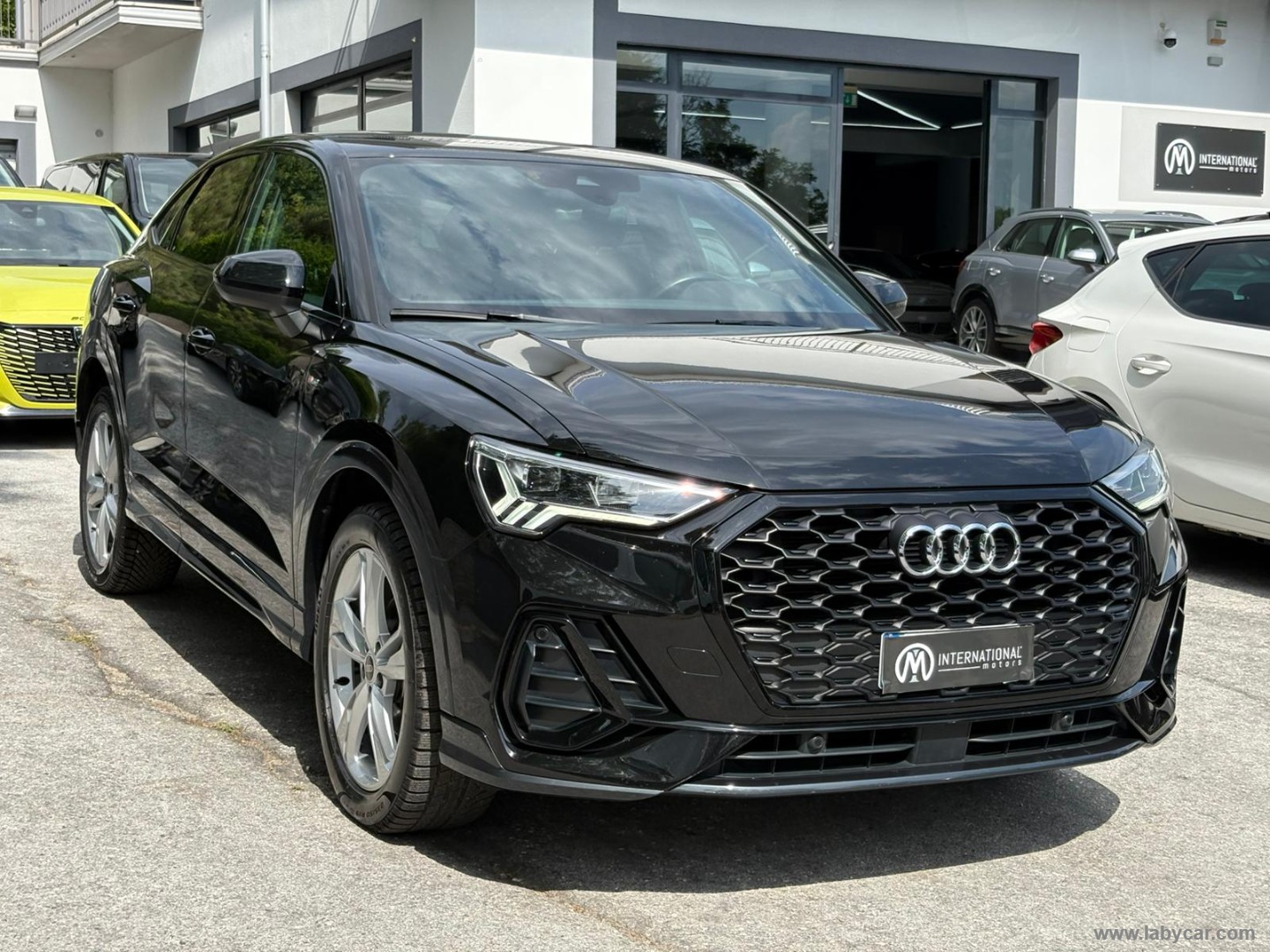 Audi Q3 SPB 35 TDI S tronic S line edition - Immagine 3