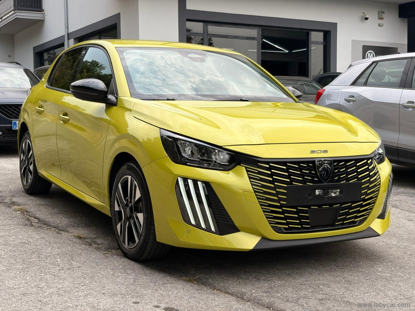 Peugeot 208 Hybrid 110 e-DCS6 Allure - Immagine 3
