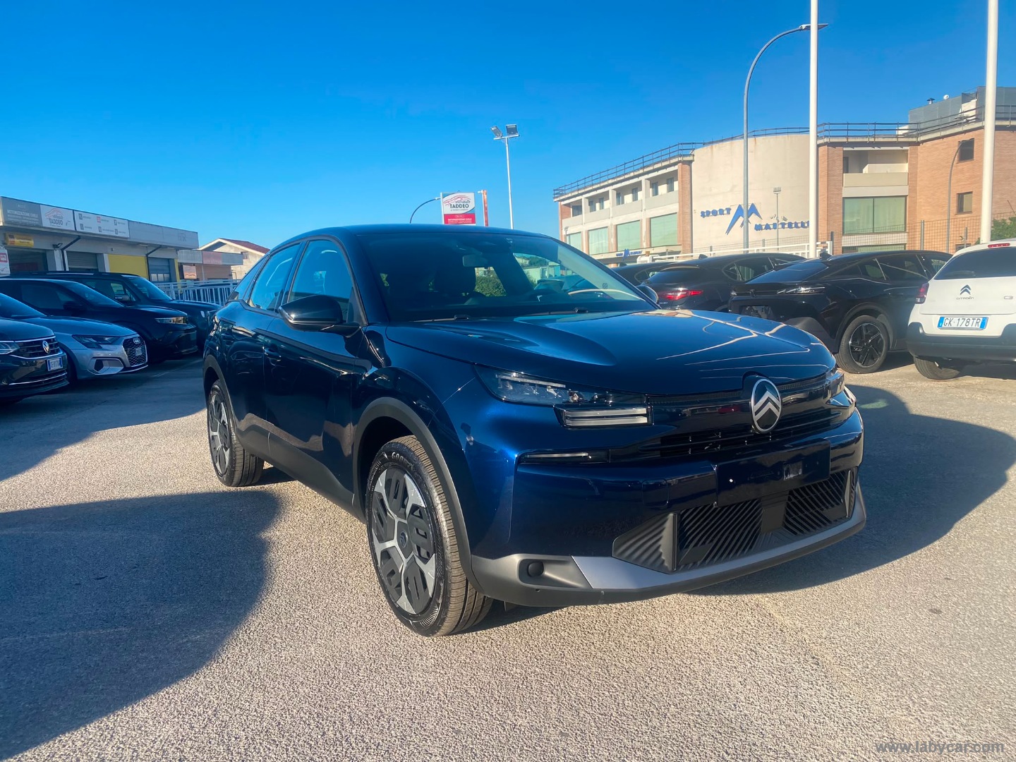 Citroën C4 Hybrid 145 e-DCS6 Plus - Immagine 3