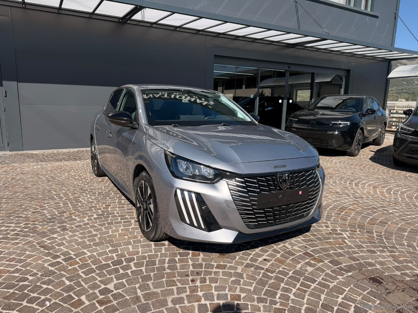 Peugeot 208 Hybrid 110 e-DCS6 Allure - Immagine 3