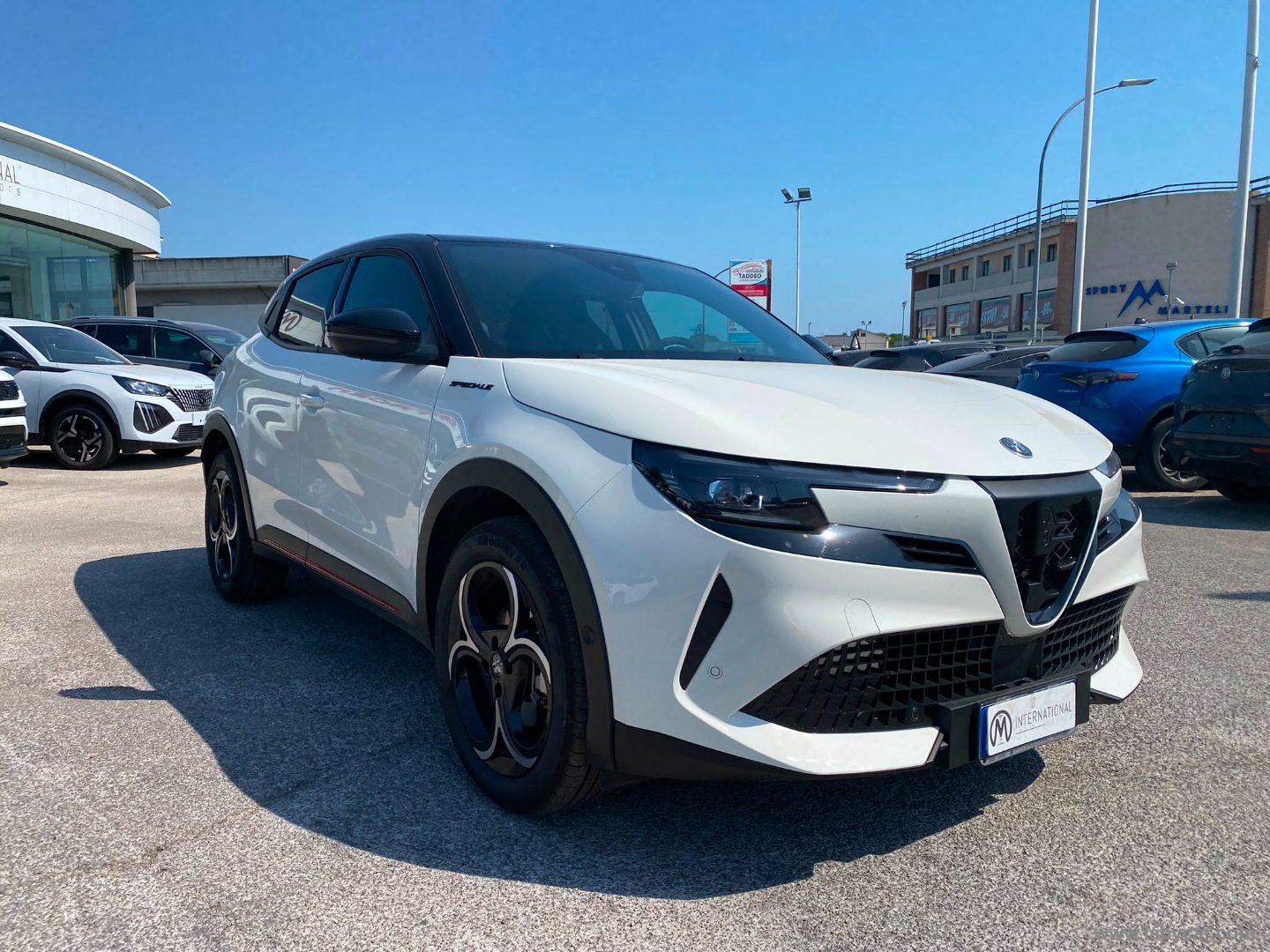 Alfa Romeo Junior 1.2 145 CV Hybrid eDCT6 Speciale - Immagine 3