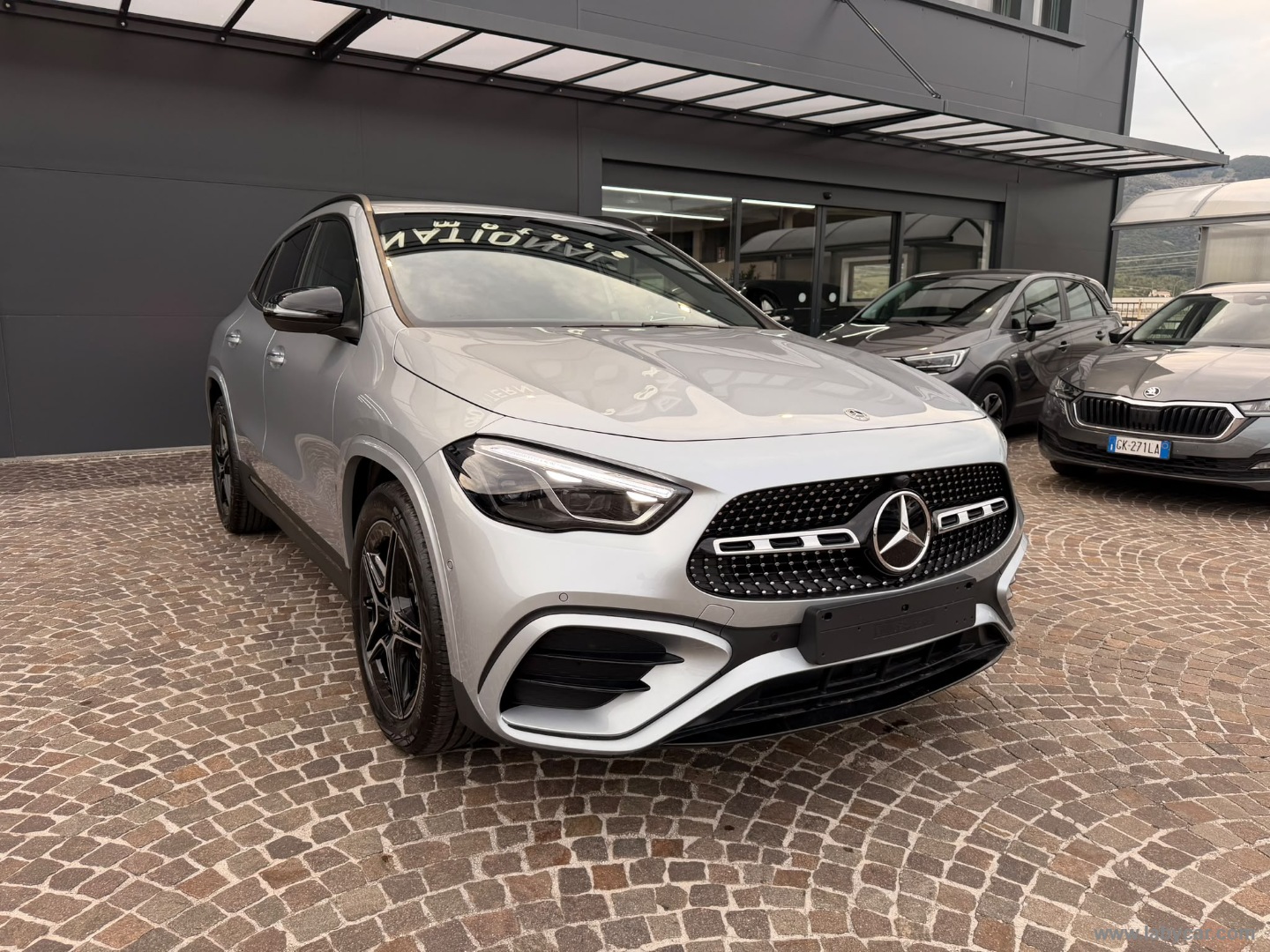 Mercedes-Benz Classe GLA GLA 200 d Automatic AMG Line Extra - Immagine 3