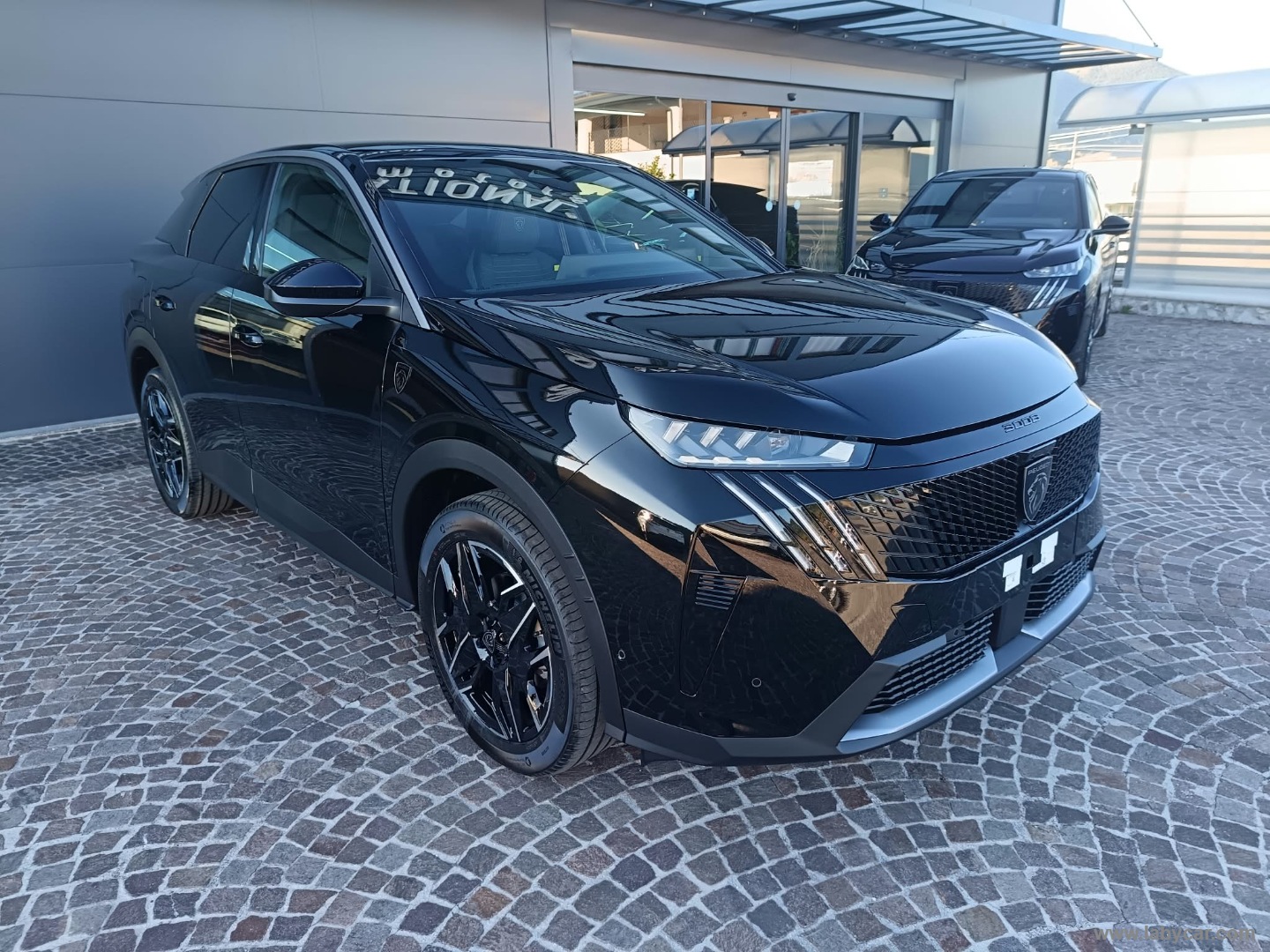 3008 Hybrid 145 e-DCS6 GT - immagine 3