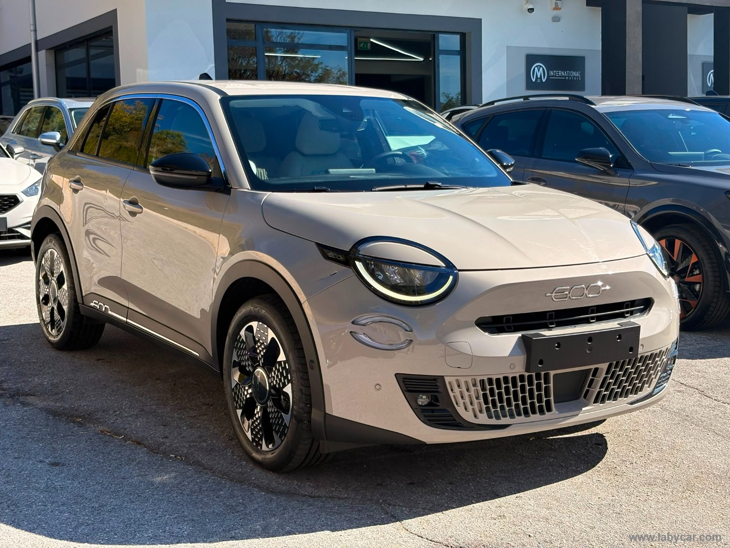 Fiat 600 Hybrid 110 CV DCT MHEV La Prima - Immagine 3
