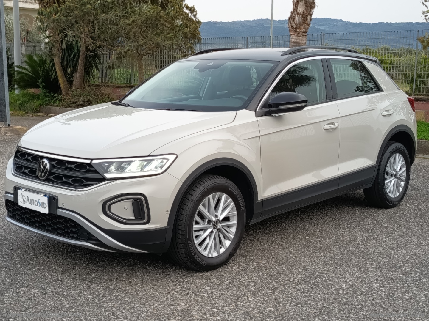 T-Roc 1.0 TSI Life BICOLORE - immagine 3