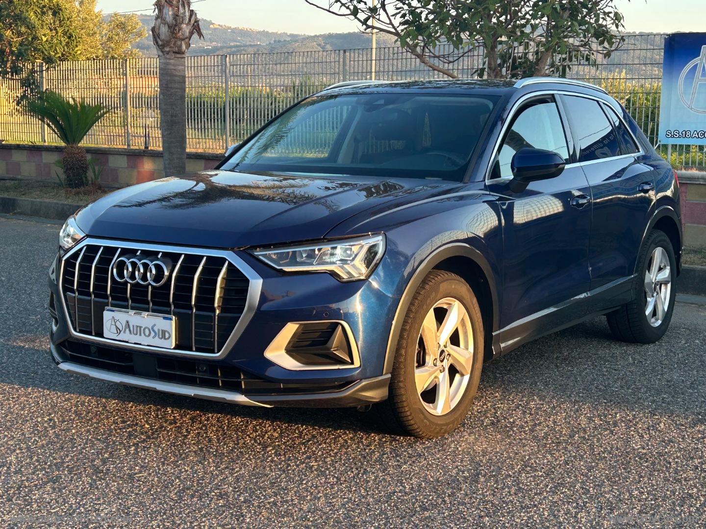 Q3 35 TDI S tronic Business Advanced - immagine 3