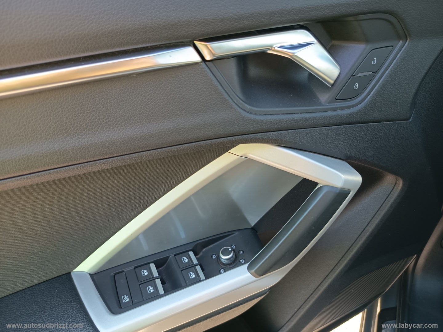 Q3 35 TDI quattro S tronic Business Adv. - immagine 3