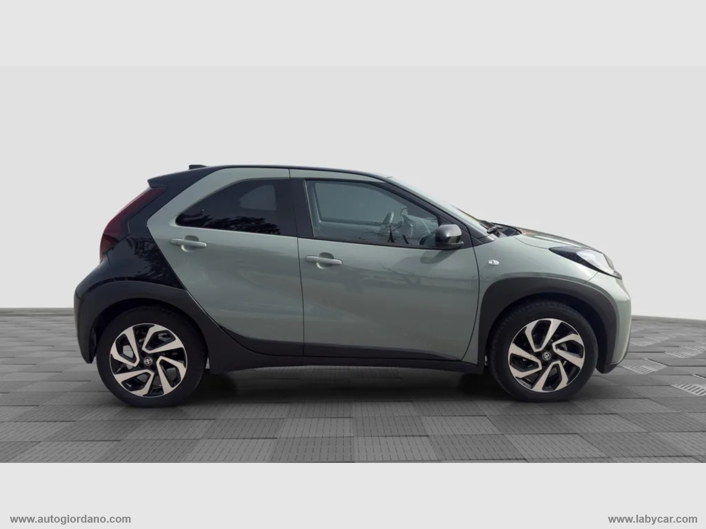 Aygo X 1.0 VVT-i 72 CV 5p. Trend - immagine 3