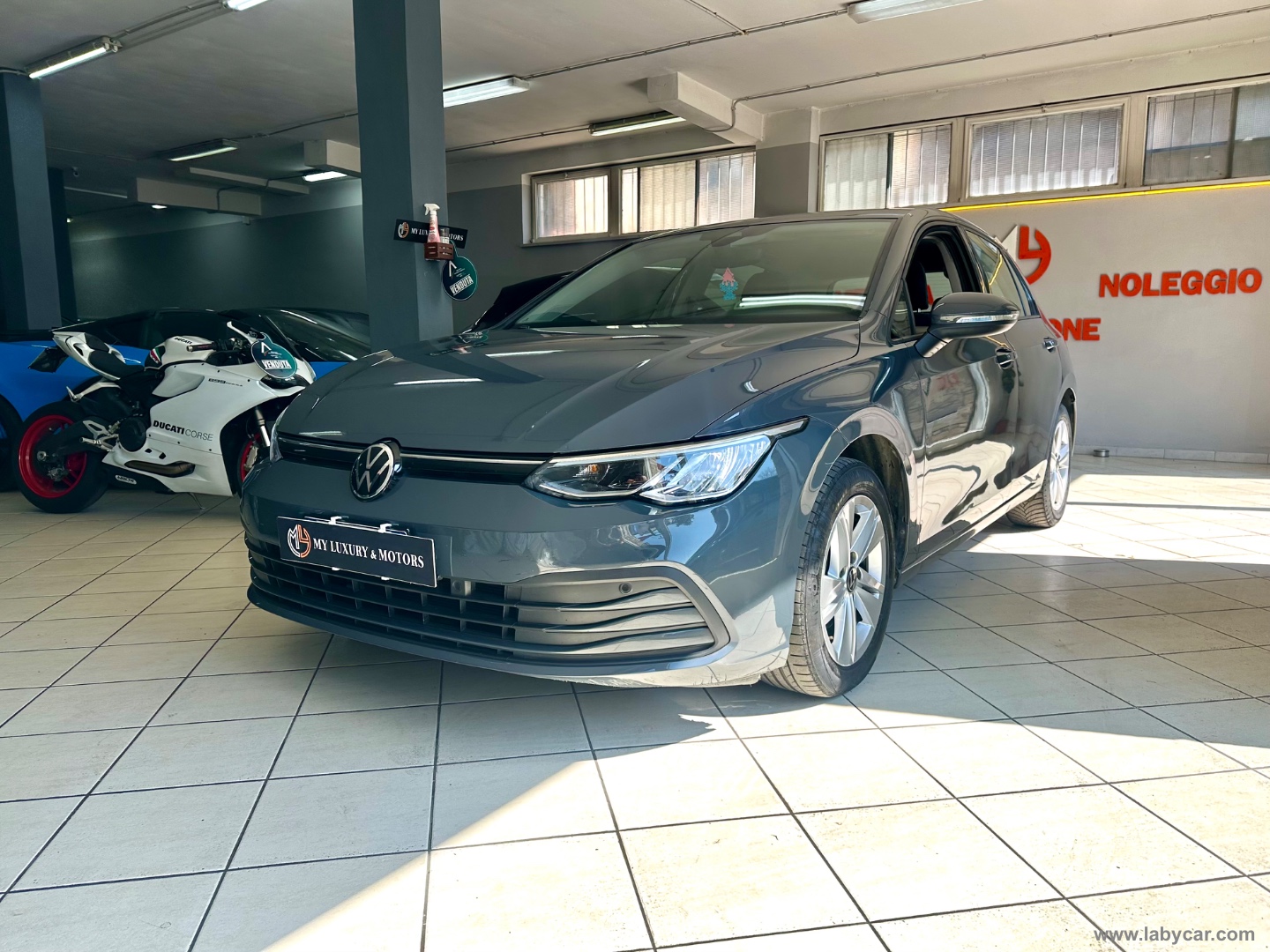 Golf 1.0 eTSI EVO DSG Life - immagine 3