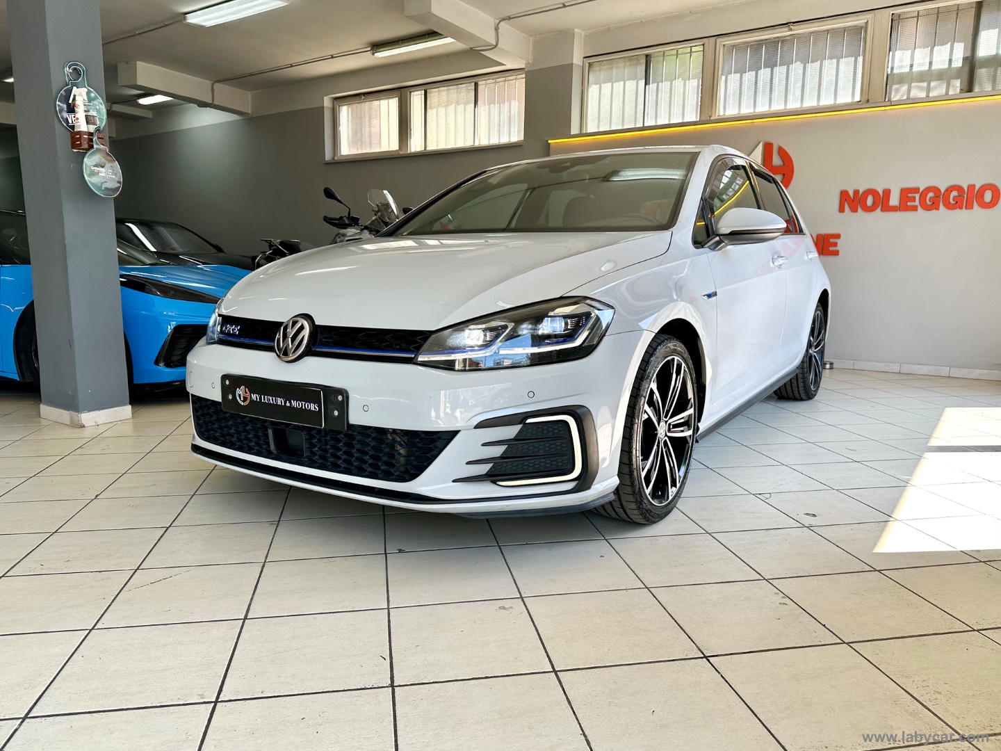 Golf GTE 1.4 TSI DSG 5p. Plug-In-Hybrid - immagine 3