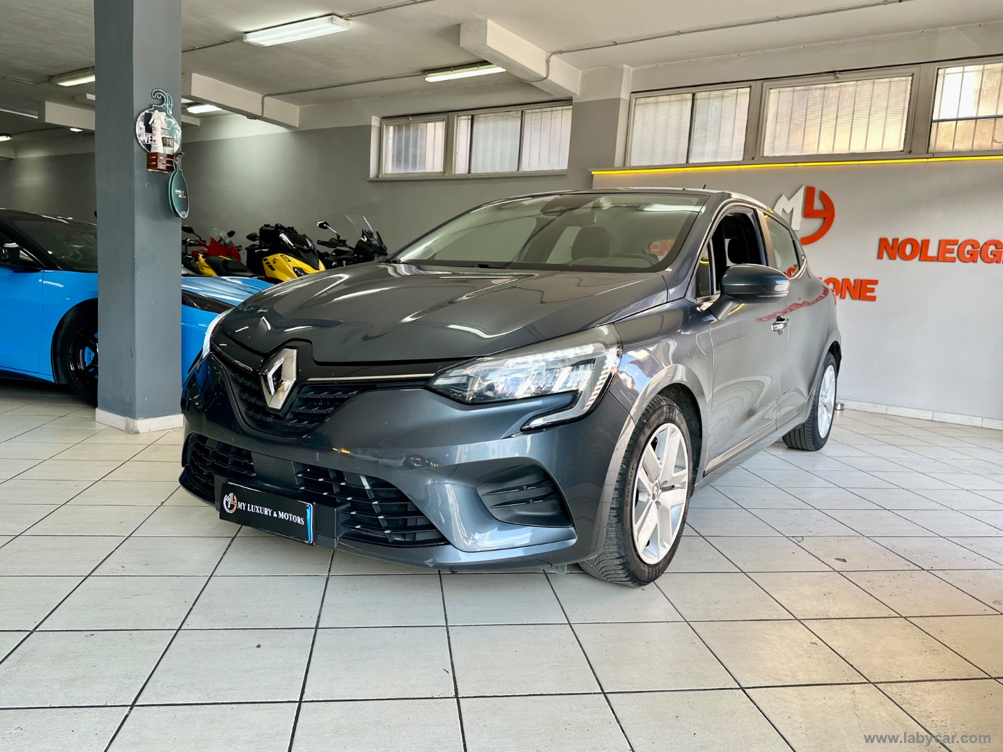 Clio Blue dCi 8V 100 CV 5p. Business UNIPRO - immagine 3